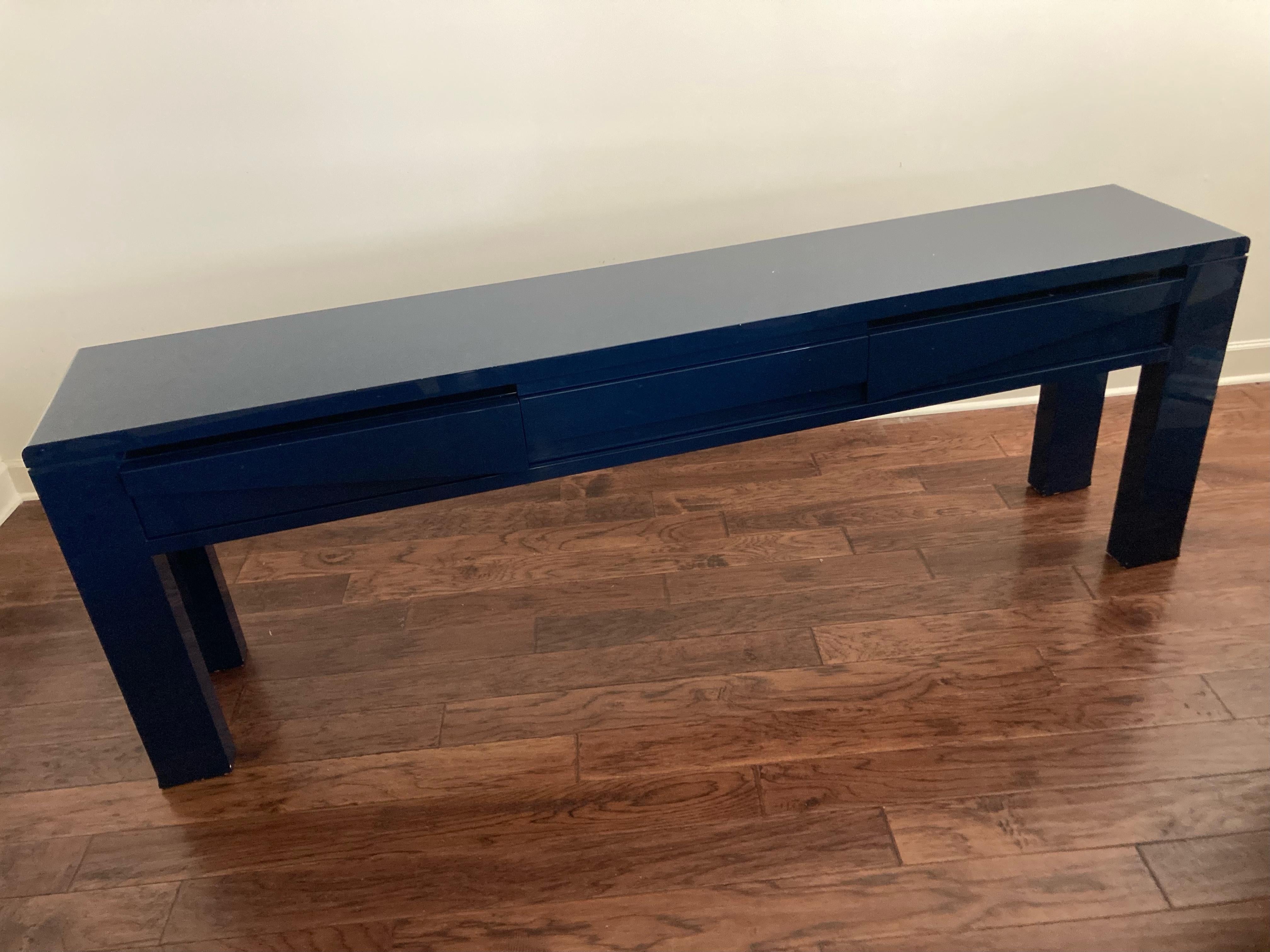 Sleek Emiel Veranneman Shiny Blue Lacquer Mid-Century Modern Console Table In Good Condition For Sale In Hopewell, NJ