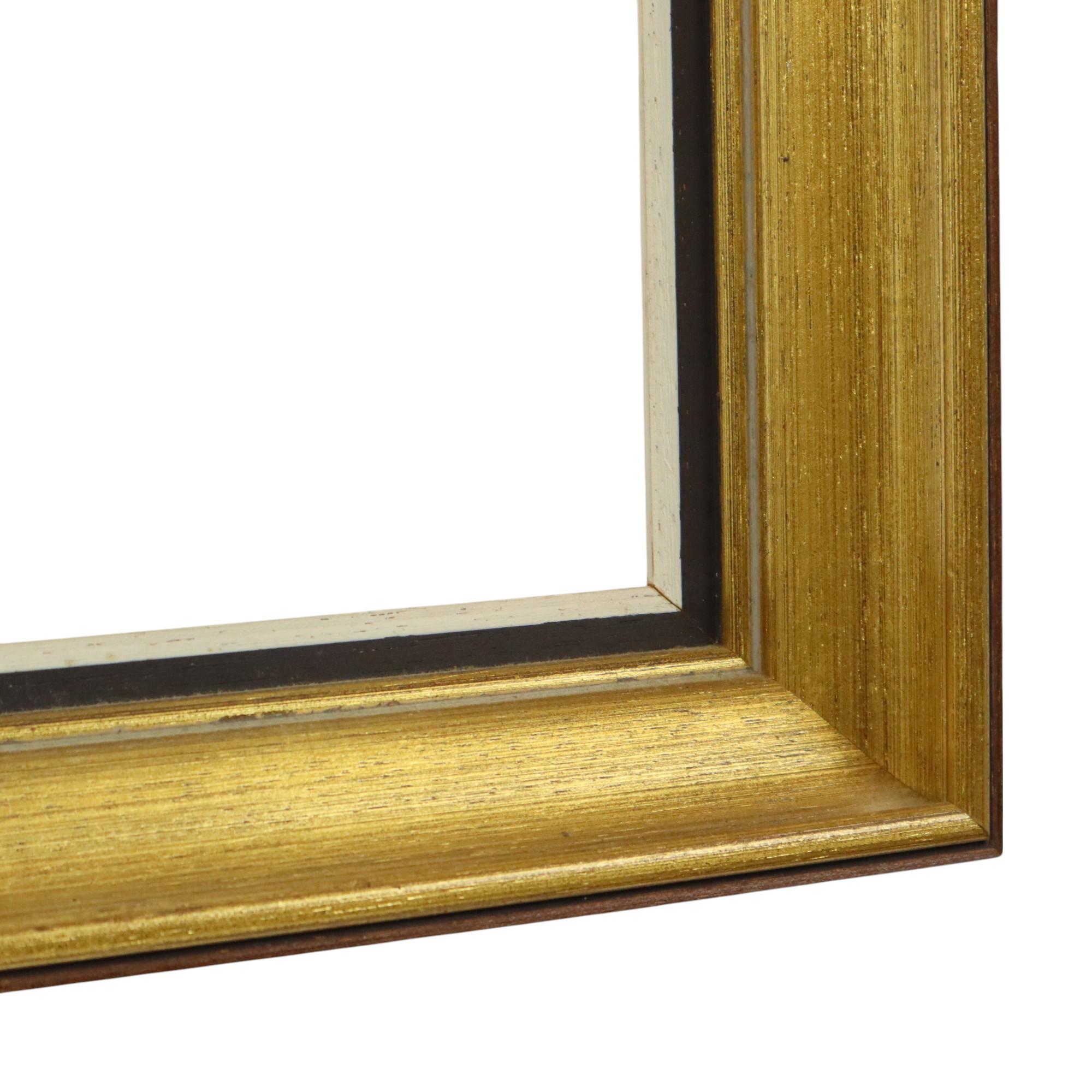 Sleek Golden Wooden Frame Painting Frame Classic 58x43cm In Good Condition For Sale In Poperinge, BE