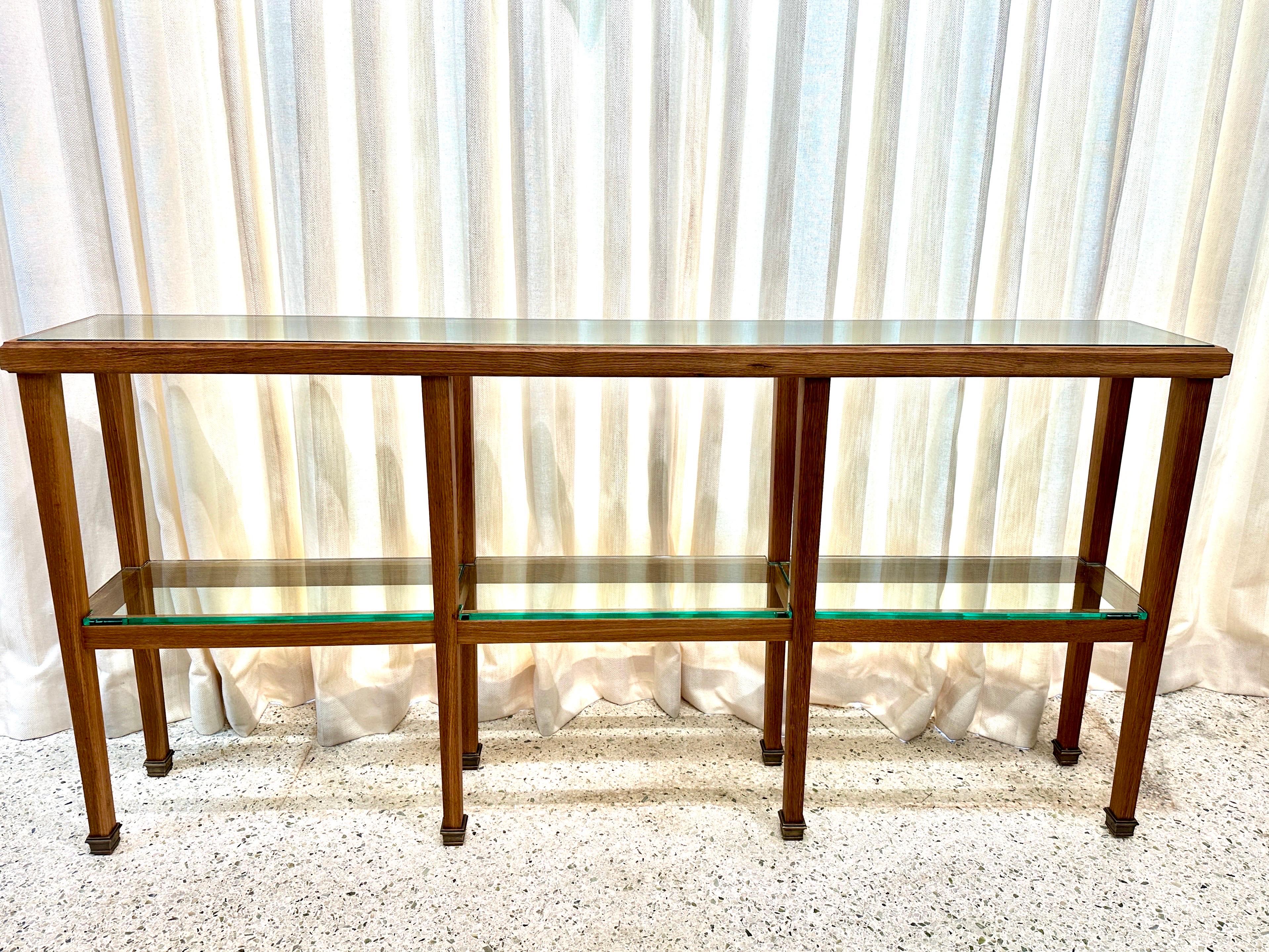 Sleek JMF Style Three-Section Oak Console w/ Brass Sabots For Sale 7