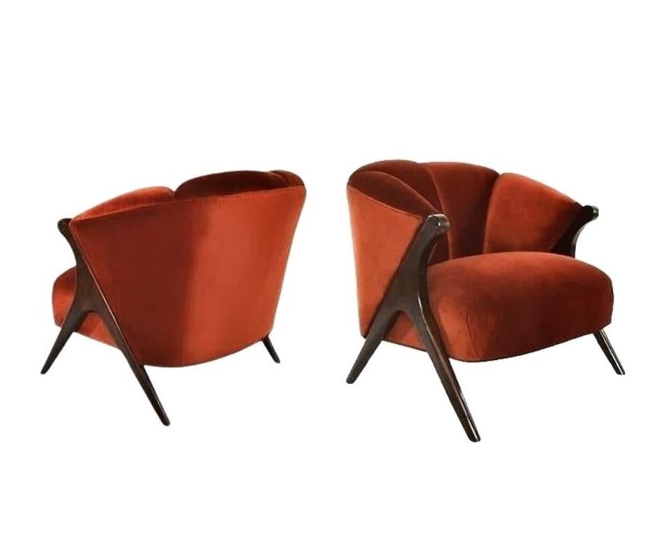 Velours Karpen of California Barrel Lounge Chairs en vente