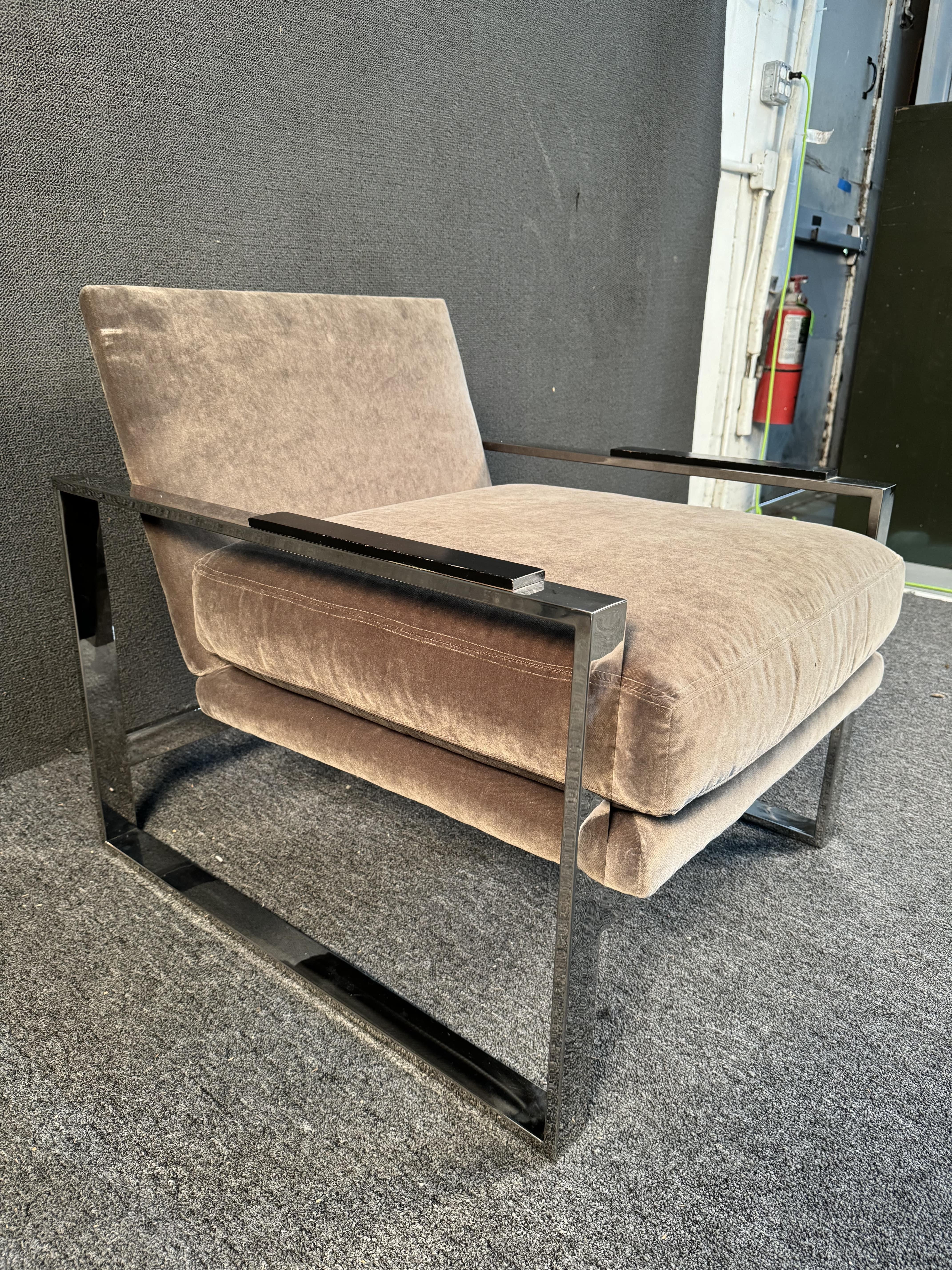 Sleek Lounge Chair by Michael Weiss In Good Condition For Sale In Brooklyn, NY