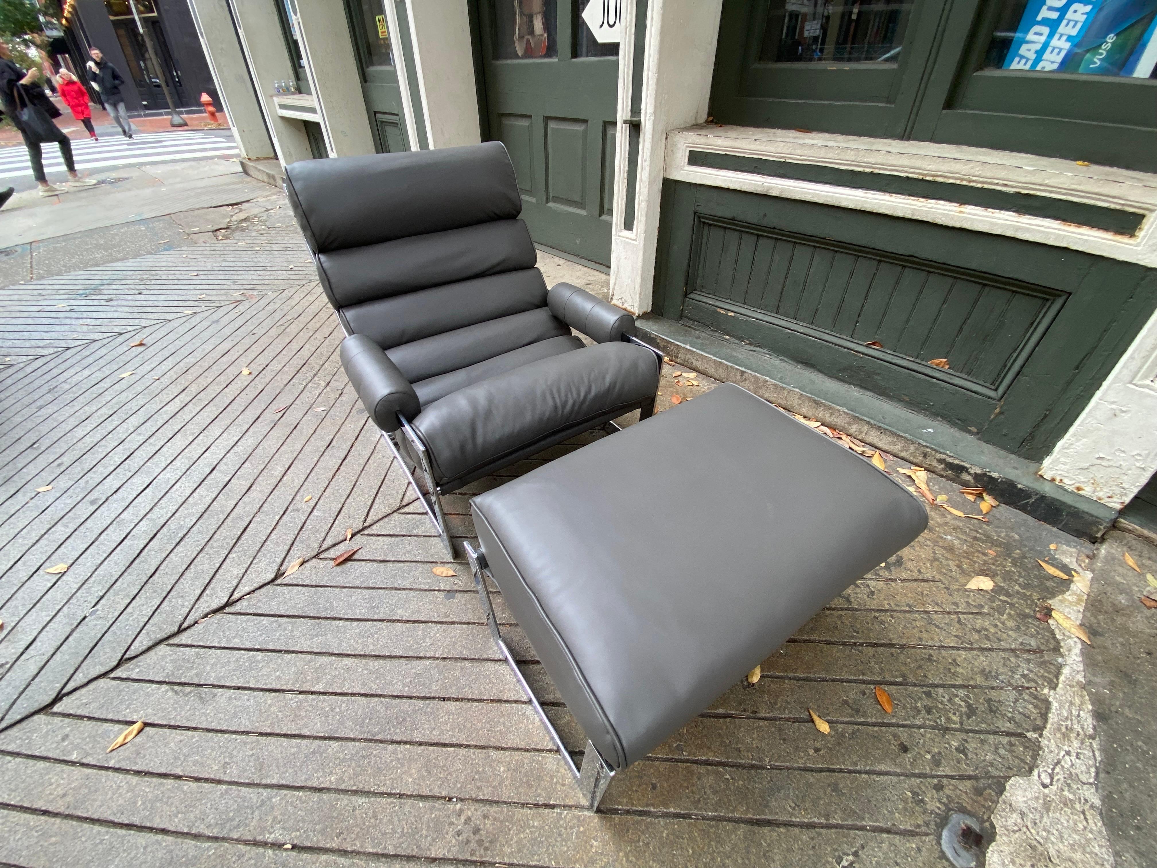 Chrome and Leather Lounge Chair and Ottoman  For Sale 3