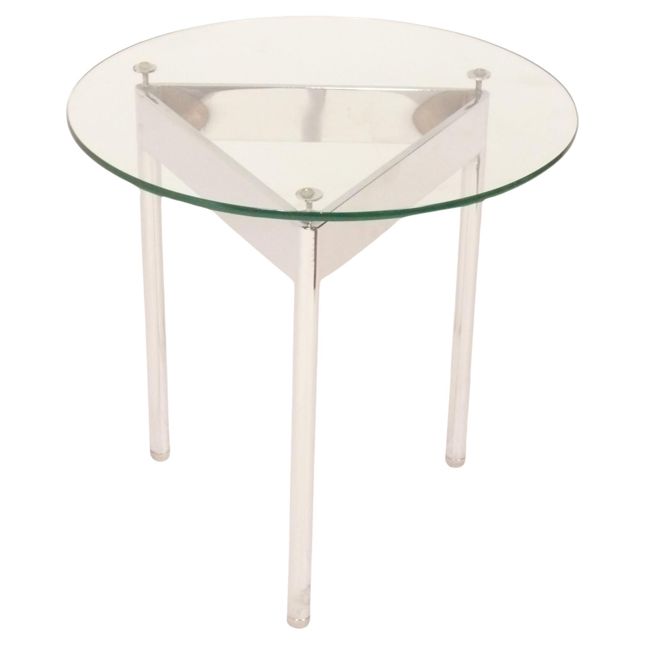 Elegantes Endtischchen aus Chrom und Glas aus der Mitte des Jahrhunderts im Angebot