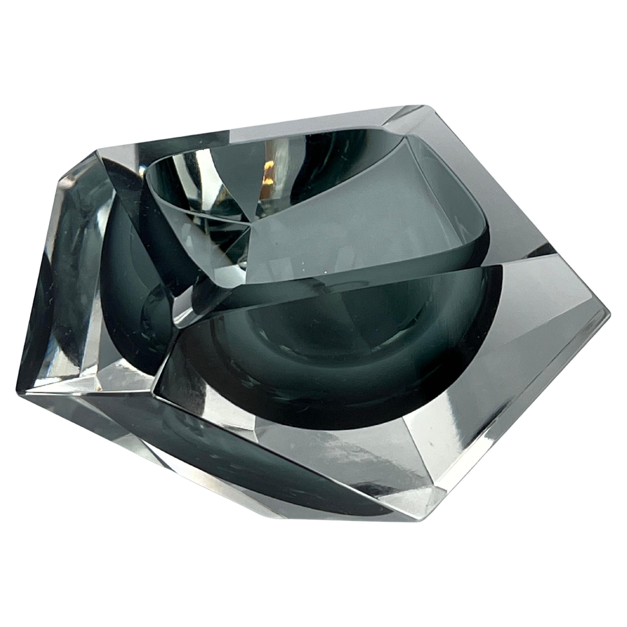 Elegante posacenere in vetro e cristallo MCM di metà secolo / Vide Poche con interno grigio blu in vendita