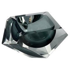 Elegante Cenicero / Vide Poche de Cristal MCM de Mitad de Siglo con Interior Gris Azulado