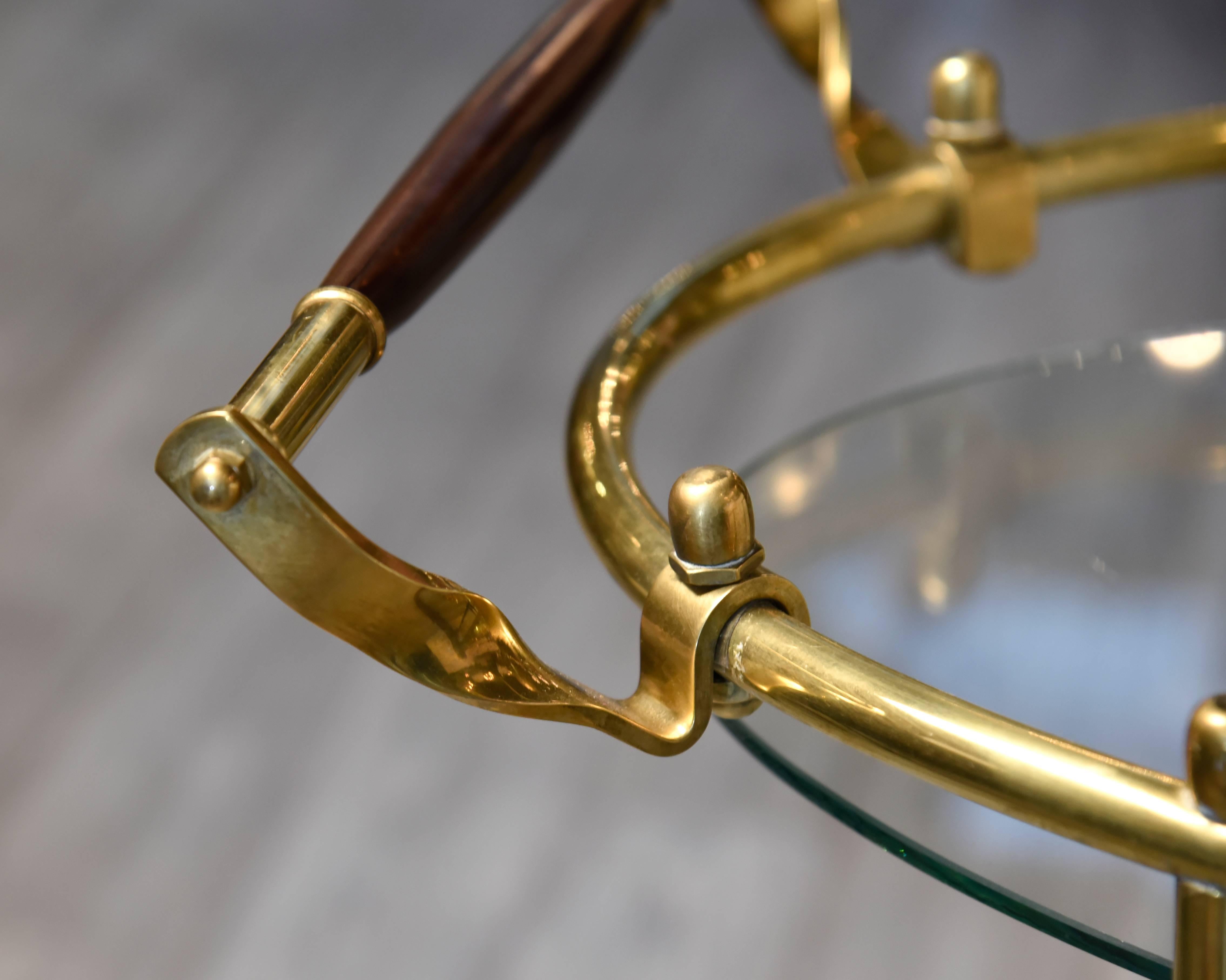 Mid-20th Century Sleek Mid-Century Modern Brass, Walnut and Glass Oval Bar Cart