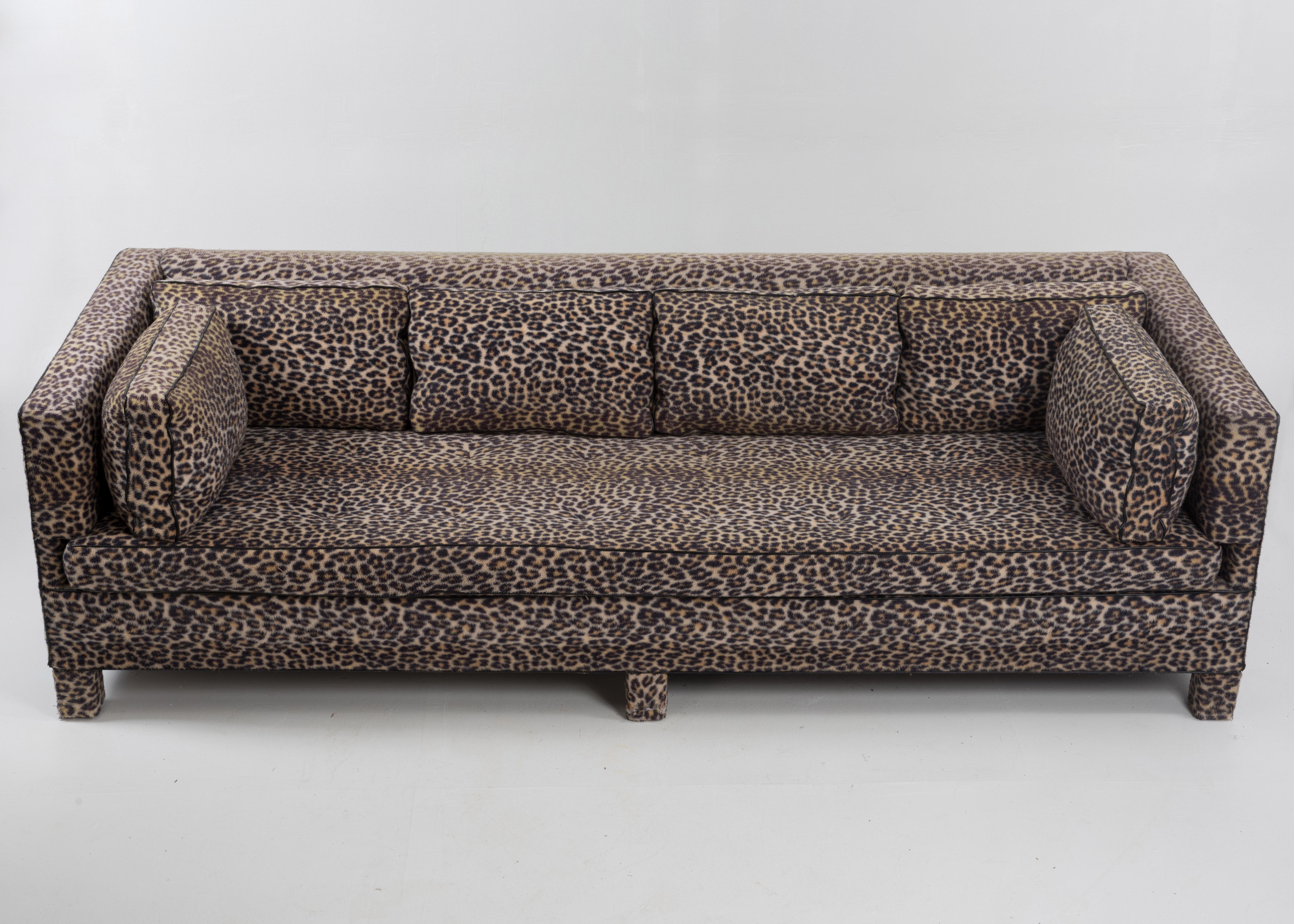 Sleek Mid-Century Modern Moviestar Sofa by Billy Baldwin 4