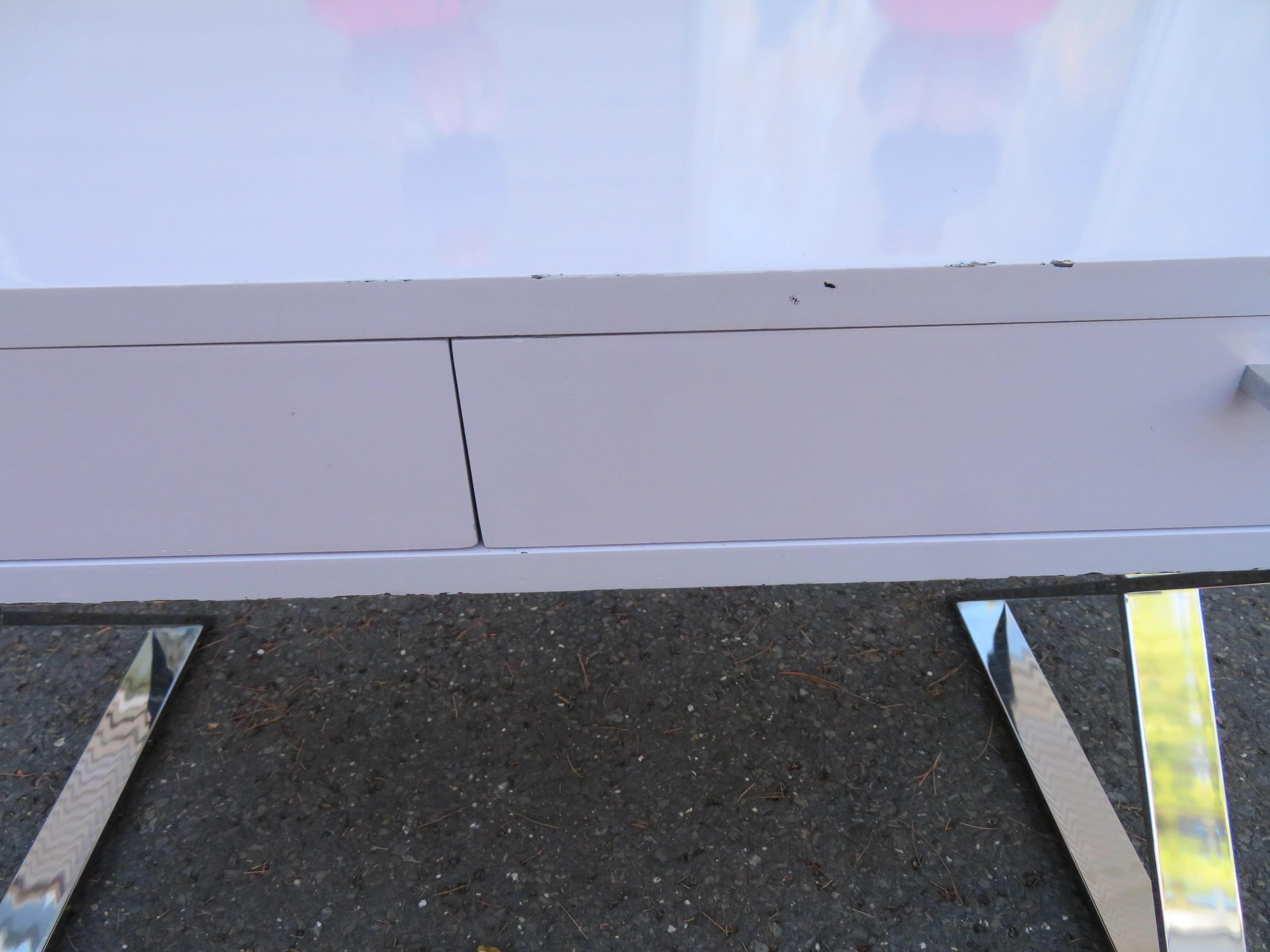Sleek Milo Baughman Style Chrome x Base Desk John Stuart Mid-Century Modern For Sale 7