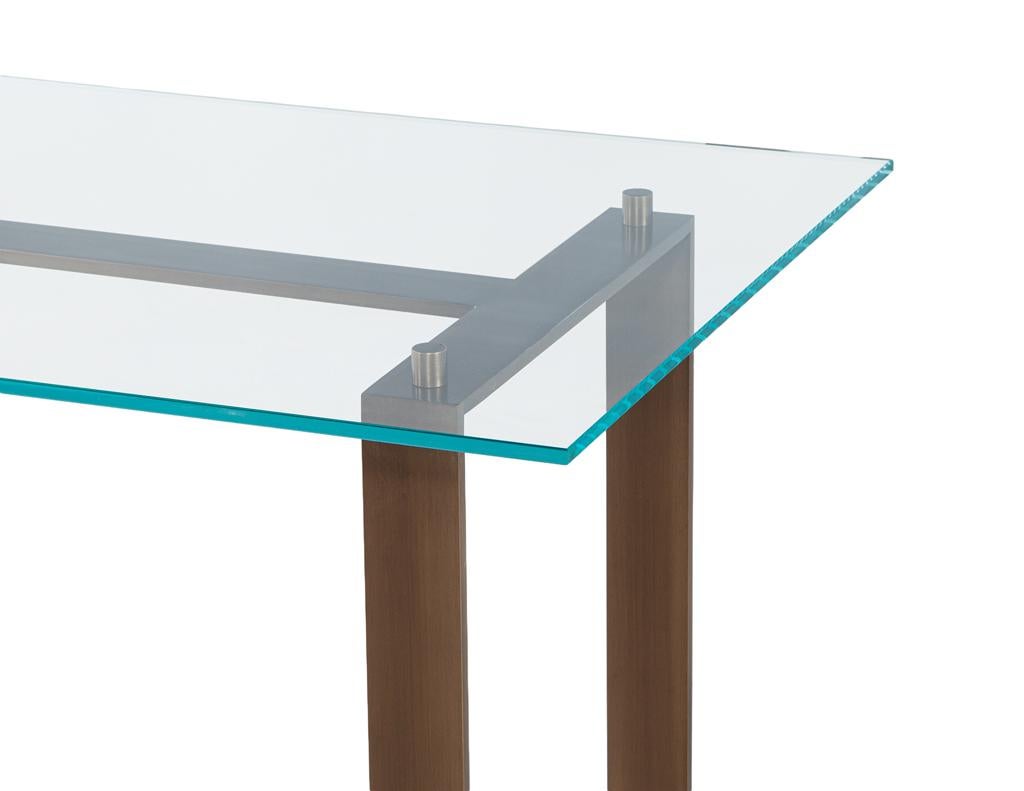 Elegante escritorio moderno de latón Metal en venta