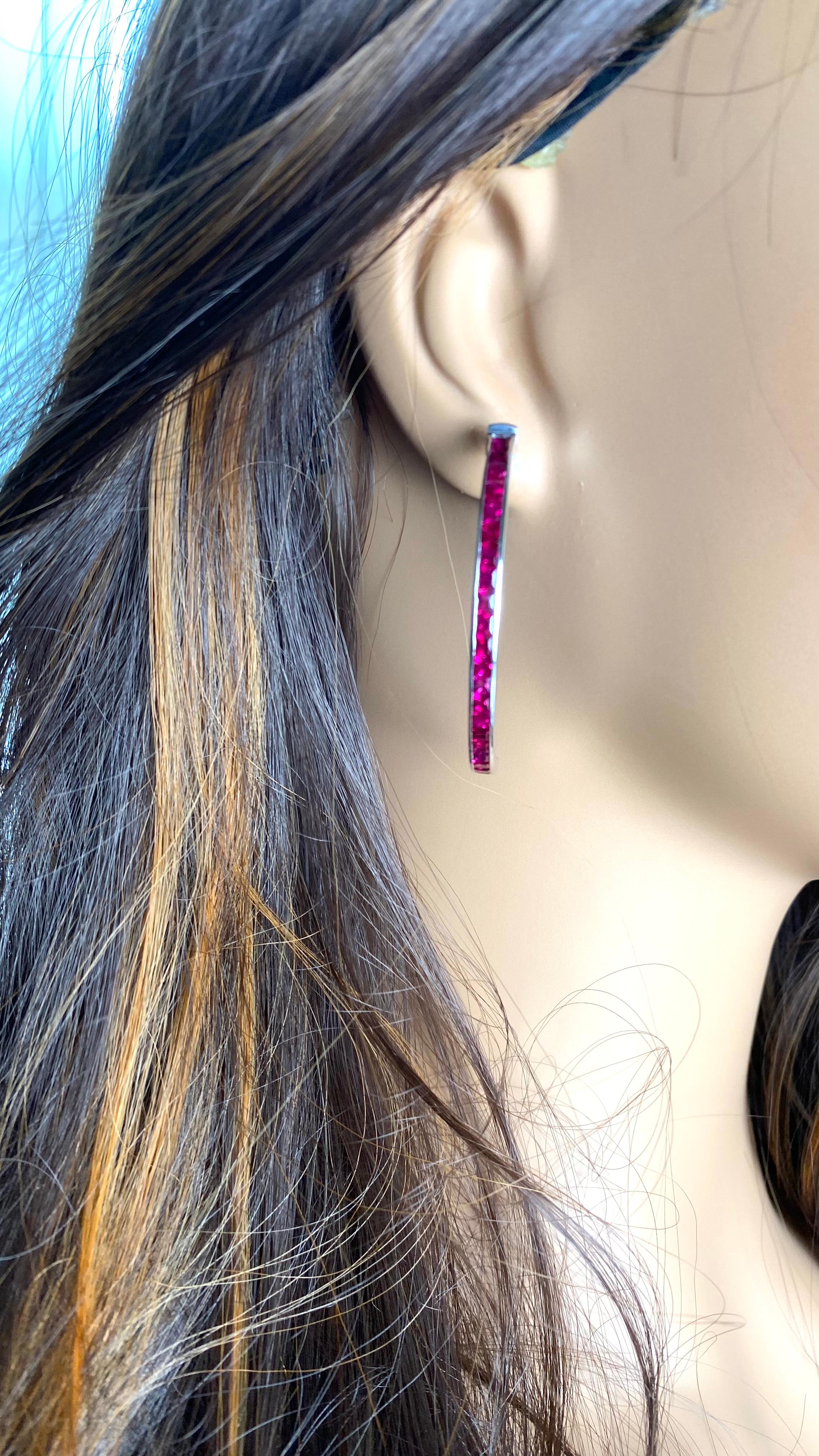Contemporary Sleek Modern Design White Gold 2 Inch Hoops Matched Square Rubies 7.90 Carats For Sale