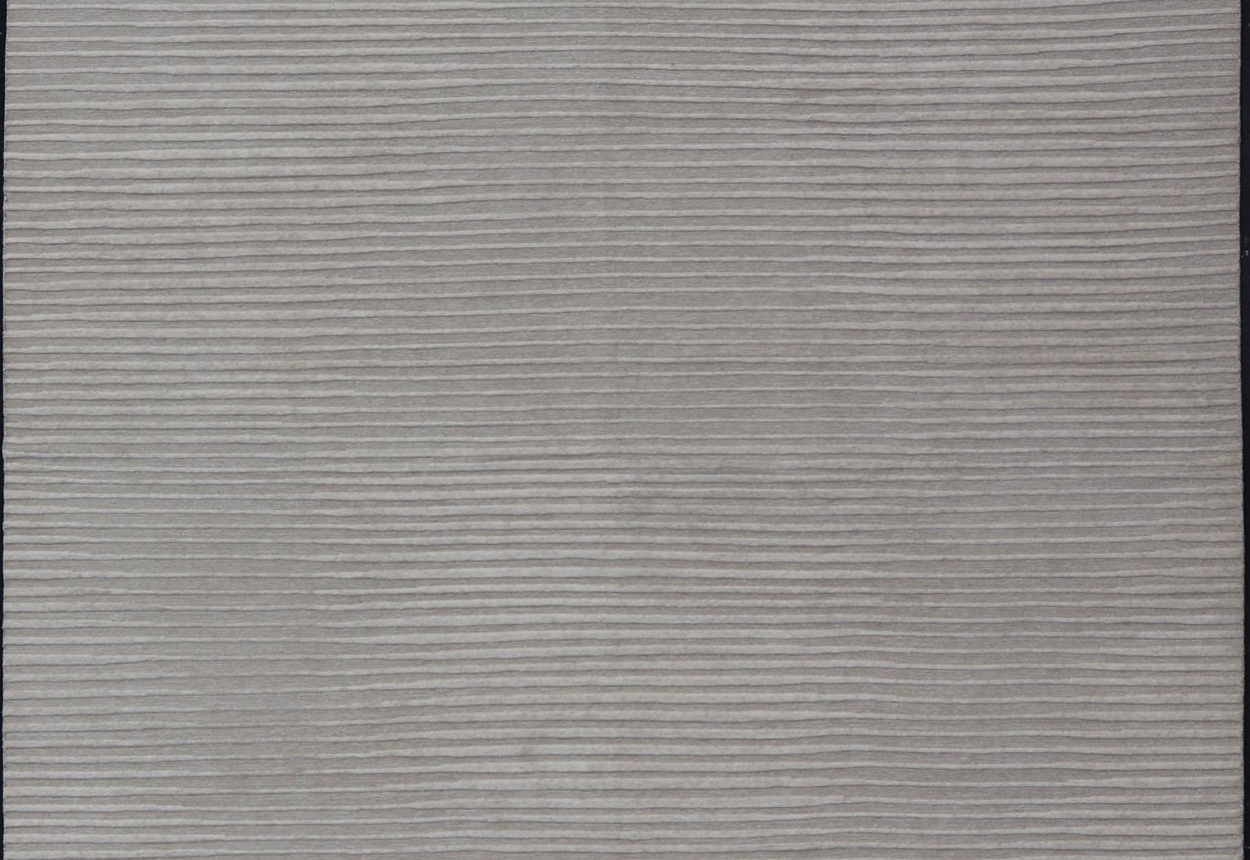 Noué à la main Tapis moderne en laine dans les tons beige et ivoire 12 x 15'1 en vente