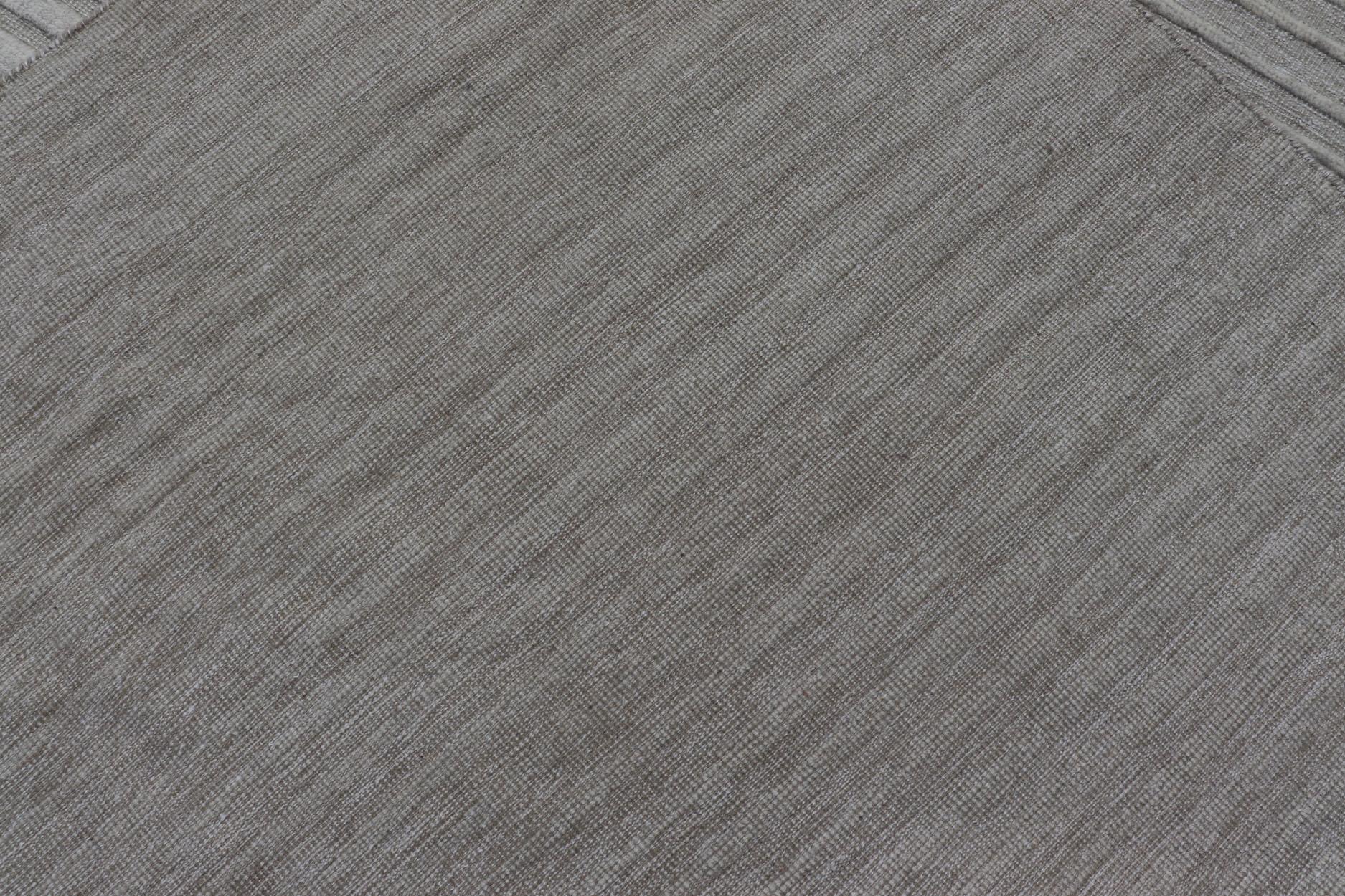 XXIe siècle et contemporain Tapis moderne en laine dans les tons beige et ivoire 12 x 15'1 en vente