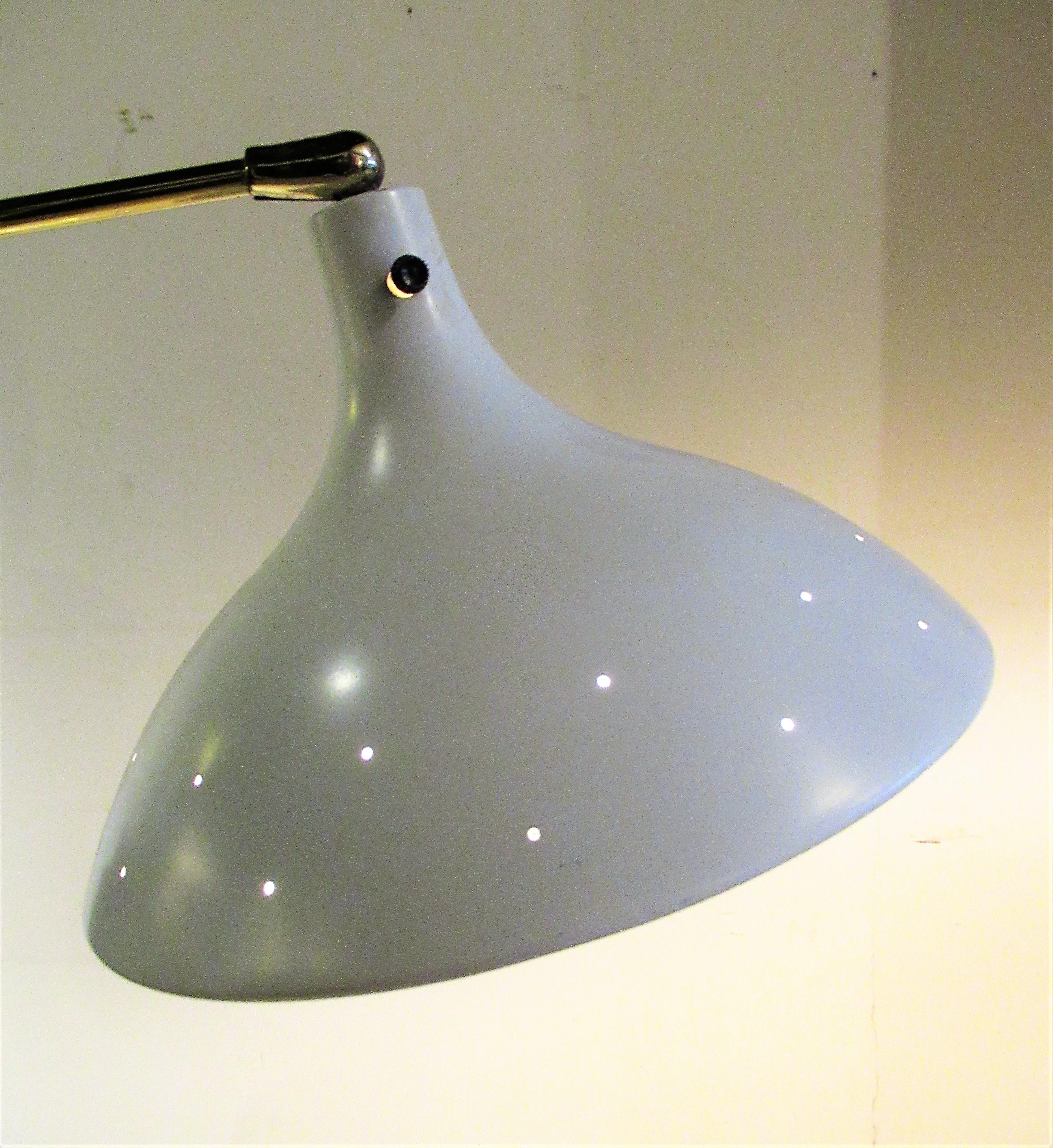 Sleek Modernist Floor Lamp Attributed to Lightolier 5