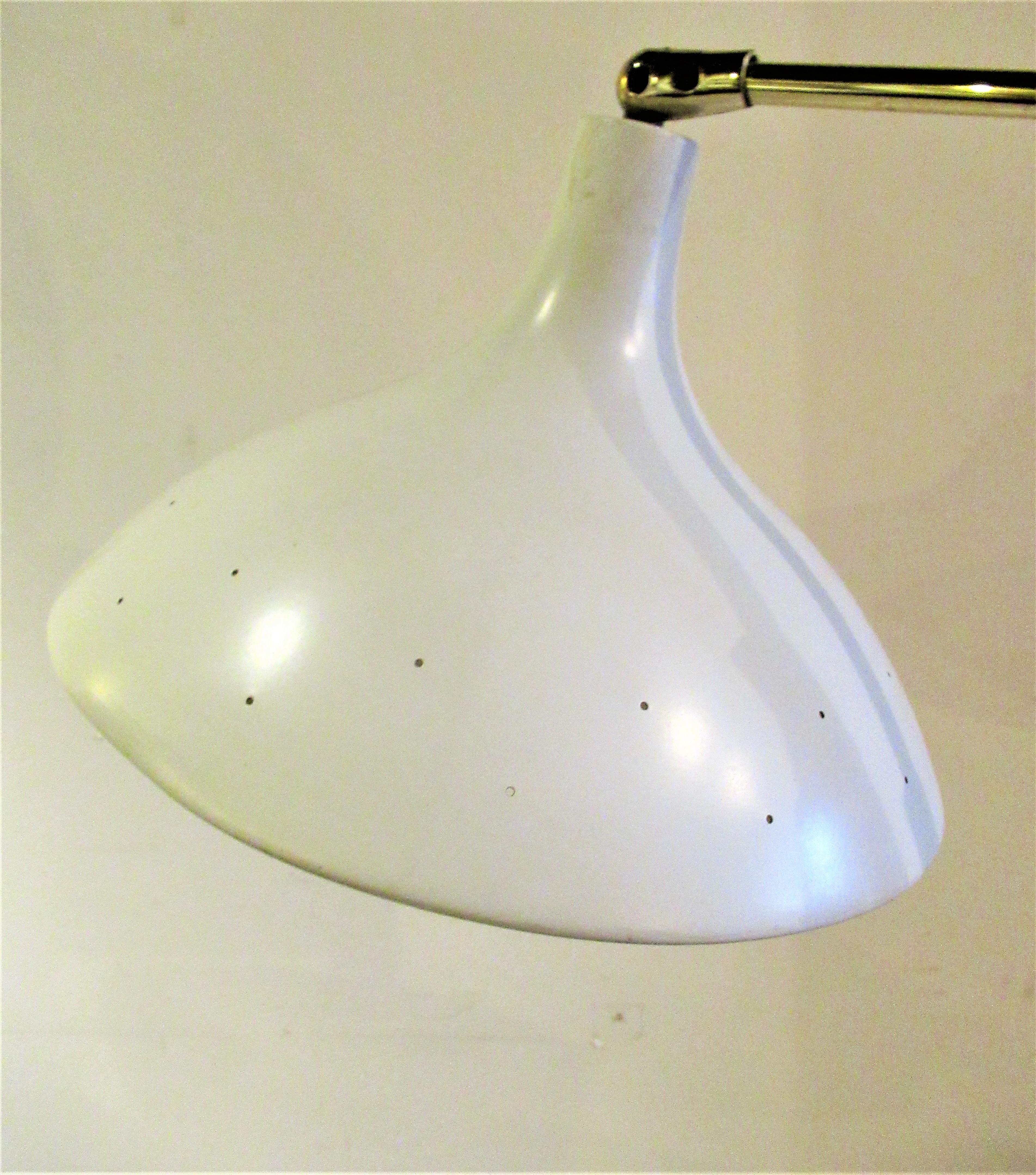 Sleek Modernist Floor Lamp Attributed to Lightolier 8