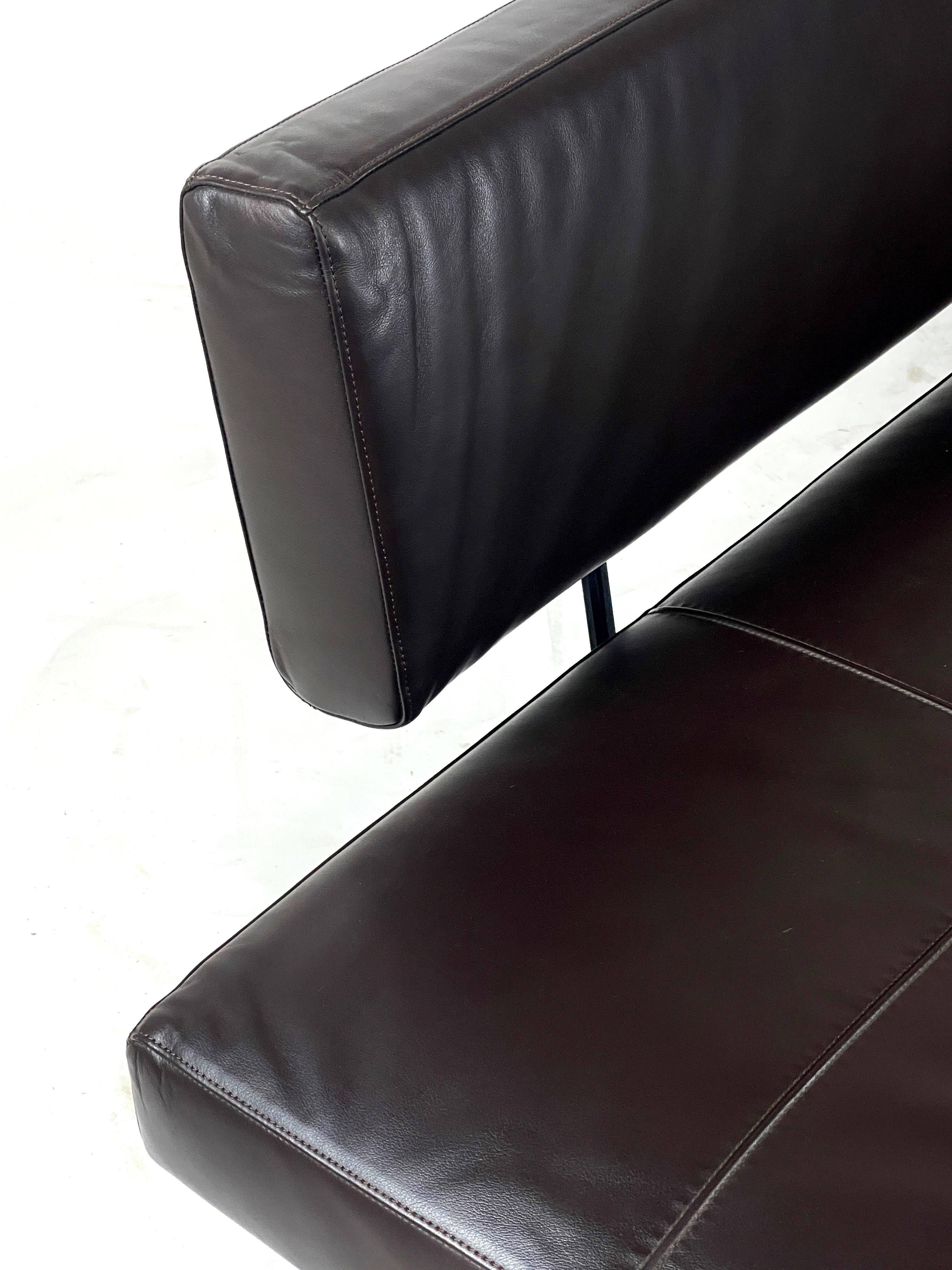 Walter Knoll Foster 510 sofa in a very deep brown leather. 
Foster 510 ? international design by the renowned architect and Pritzker prize winner Norman Foster. Minimum form, maximum comfort. Discreet stability is provided by the minimalist legs.