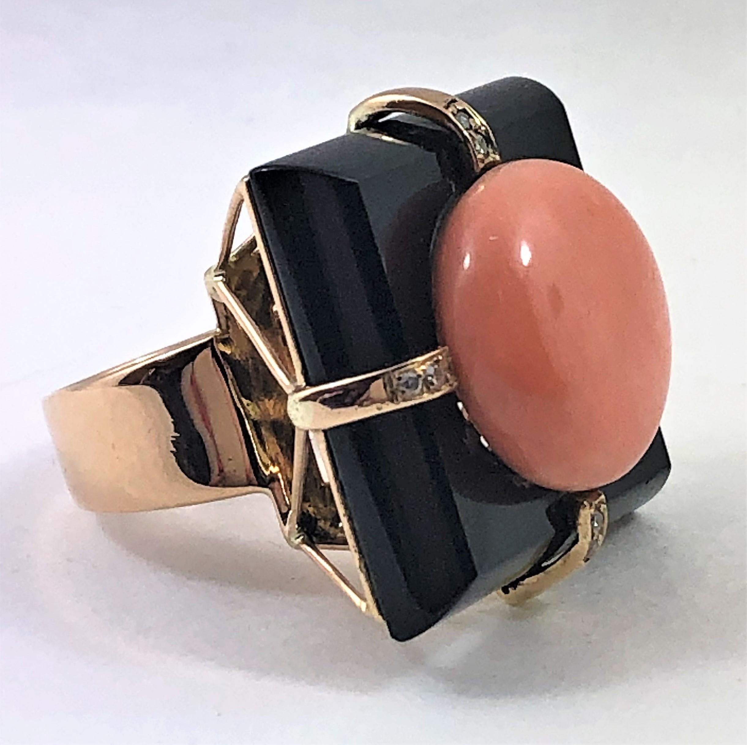 Sleek Onyx Angel Skin Coral Gold and Diamond Ring In Good Condition In Palm Beach, FL