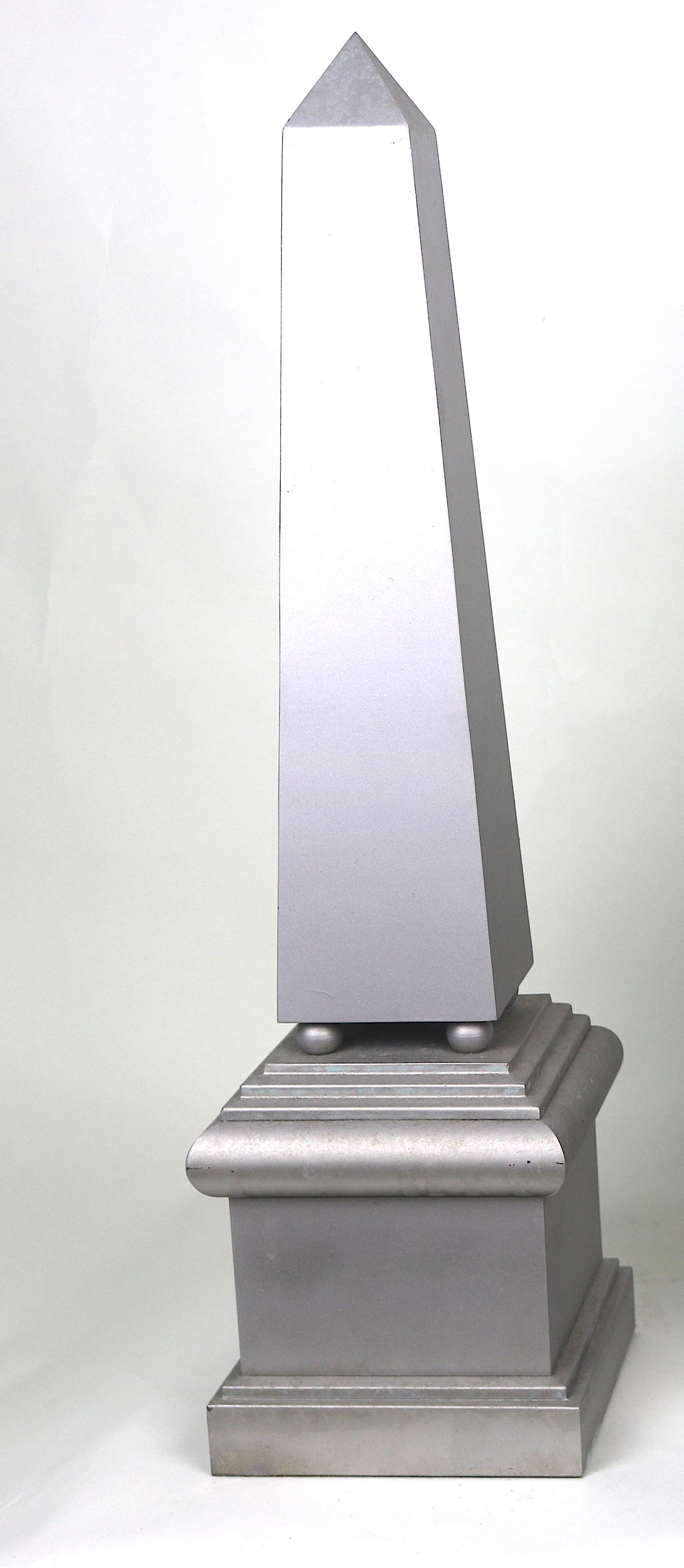 Sleek Pair Modern Minimalist Articulated Silver Obelisks- Large 2 ft. High In Good Condition For Sale In West Palm Beach, FL