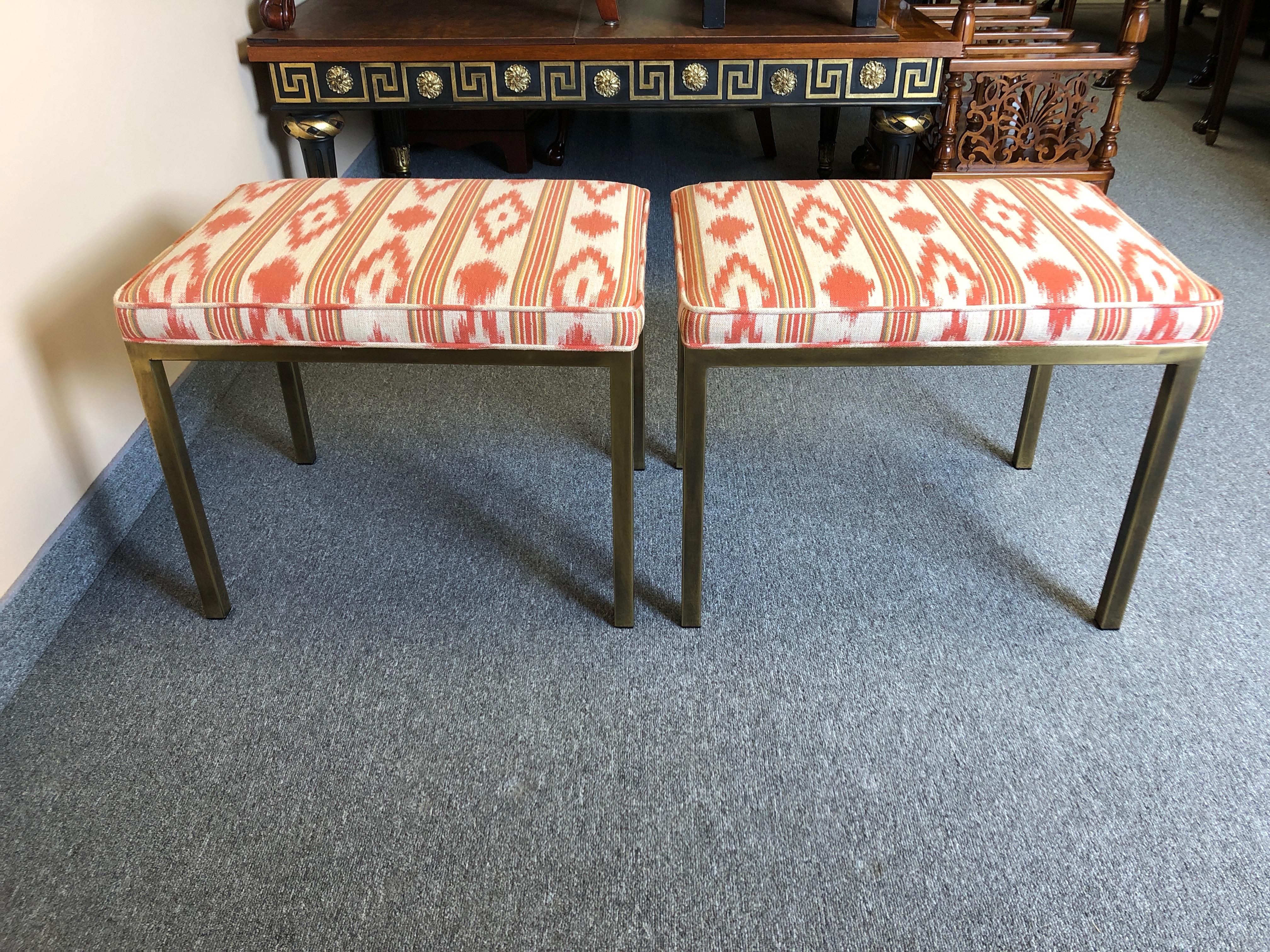 Sleek Pair of Mid-Century Modern Mastercraft Benches Ottomans In Excellent Condition In Hopewell, NJ