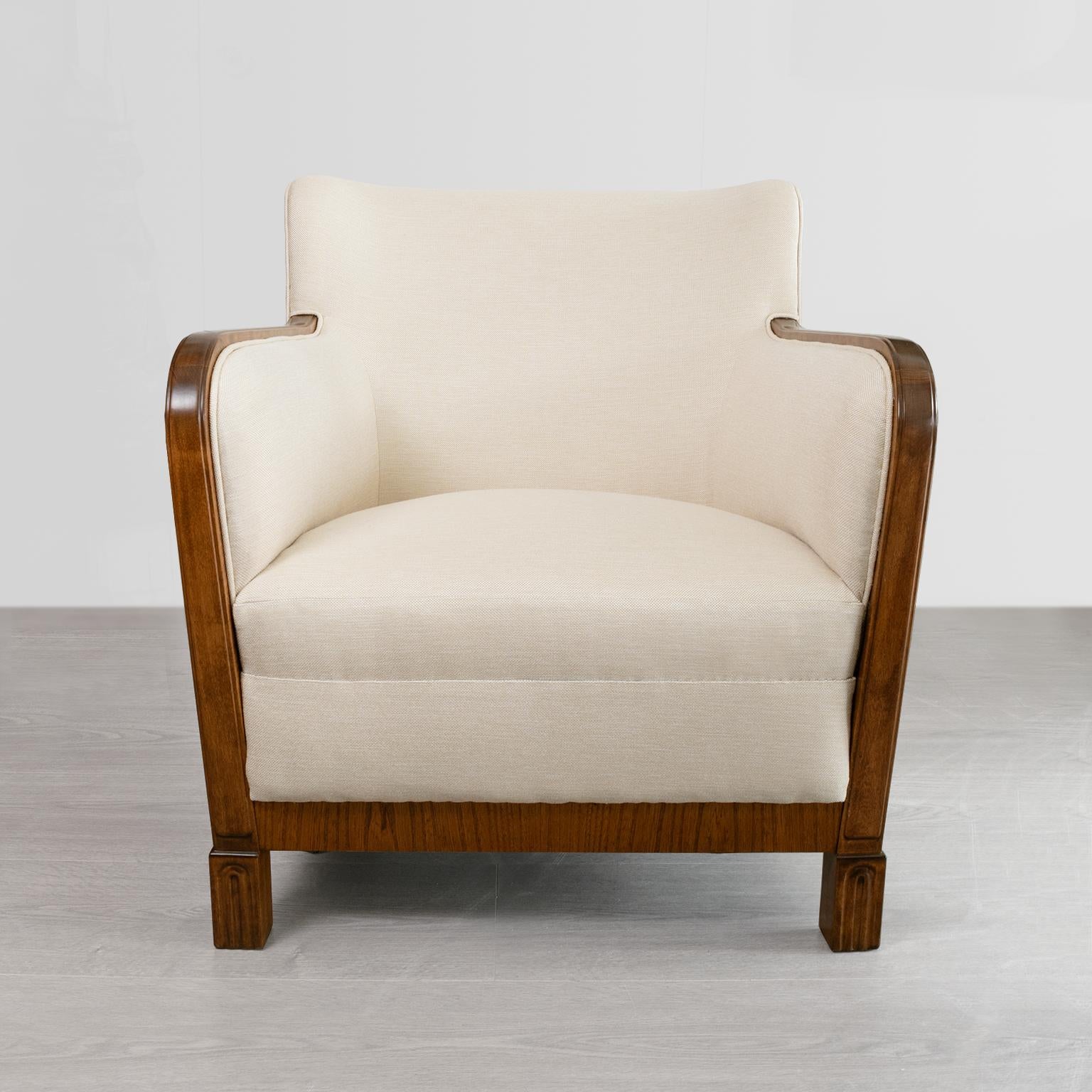 20th Century Sleek Pair of Scandinavian Modern Sycamore Chairs