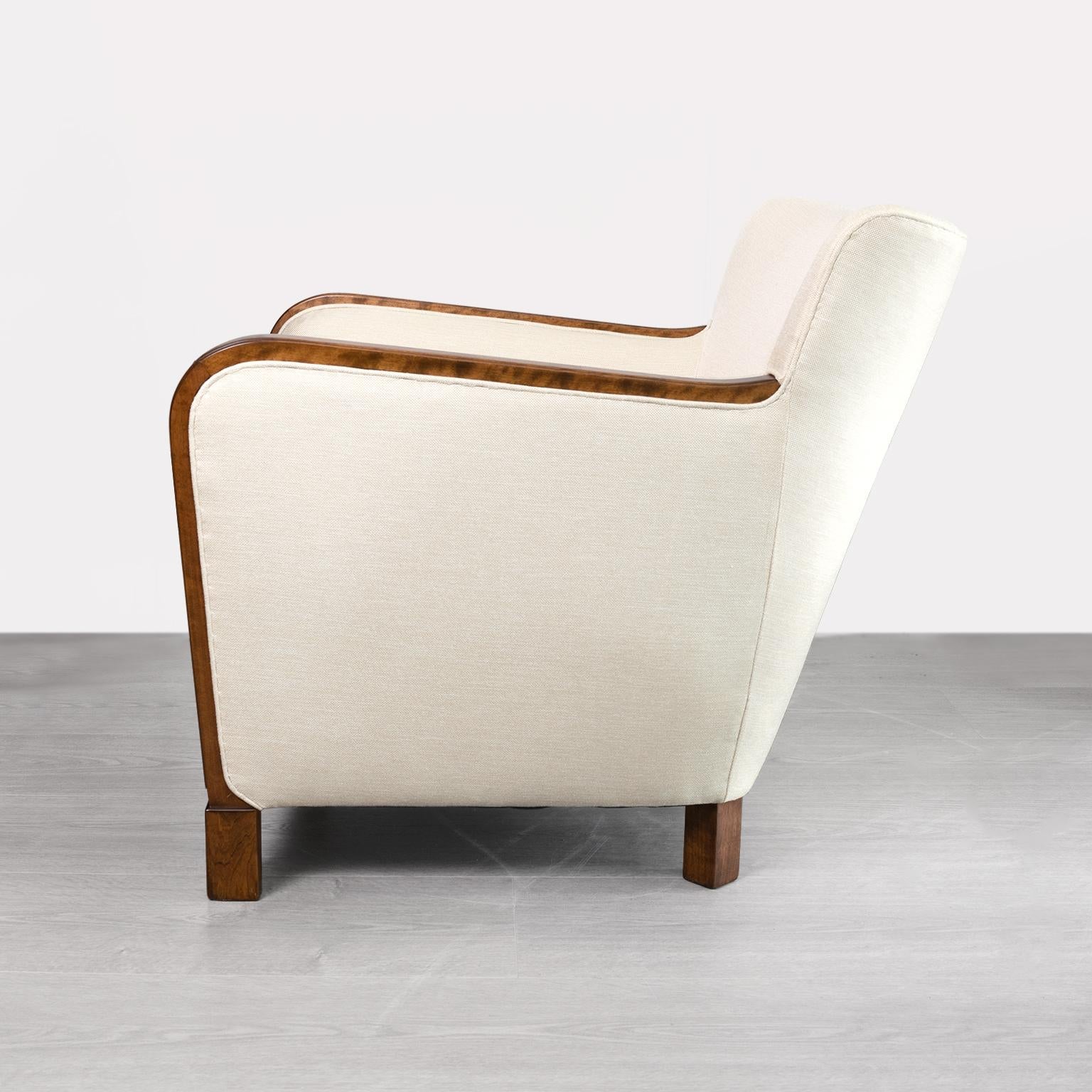 Wood Sleek Pair of Scandinavian Modern Sycamore Chairs