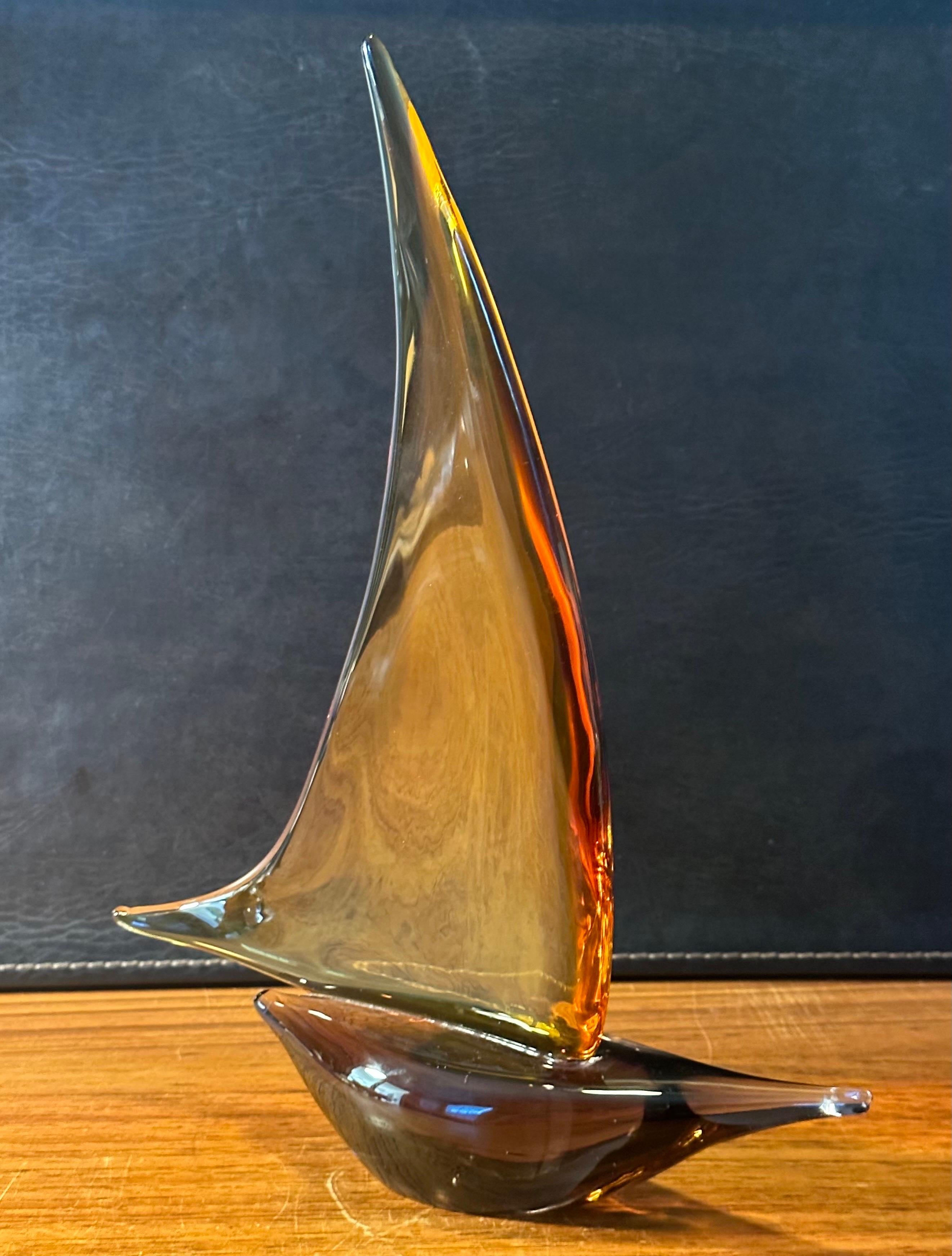 Sleek Sailboat Sculpture in Amber Art Glass by Murano Glass In Good Condition For Sale In San Diego, CA