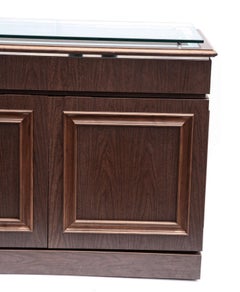 Credenza elegante di Paul Laszlo