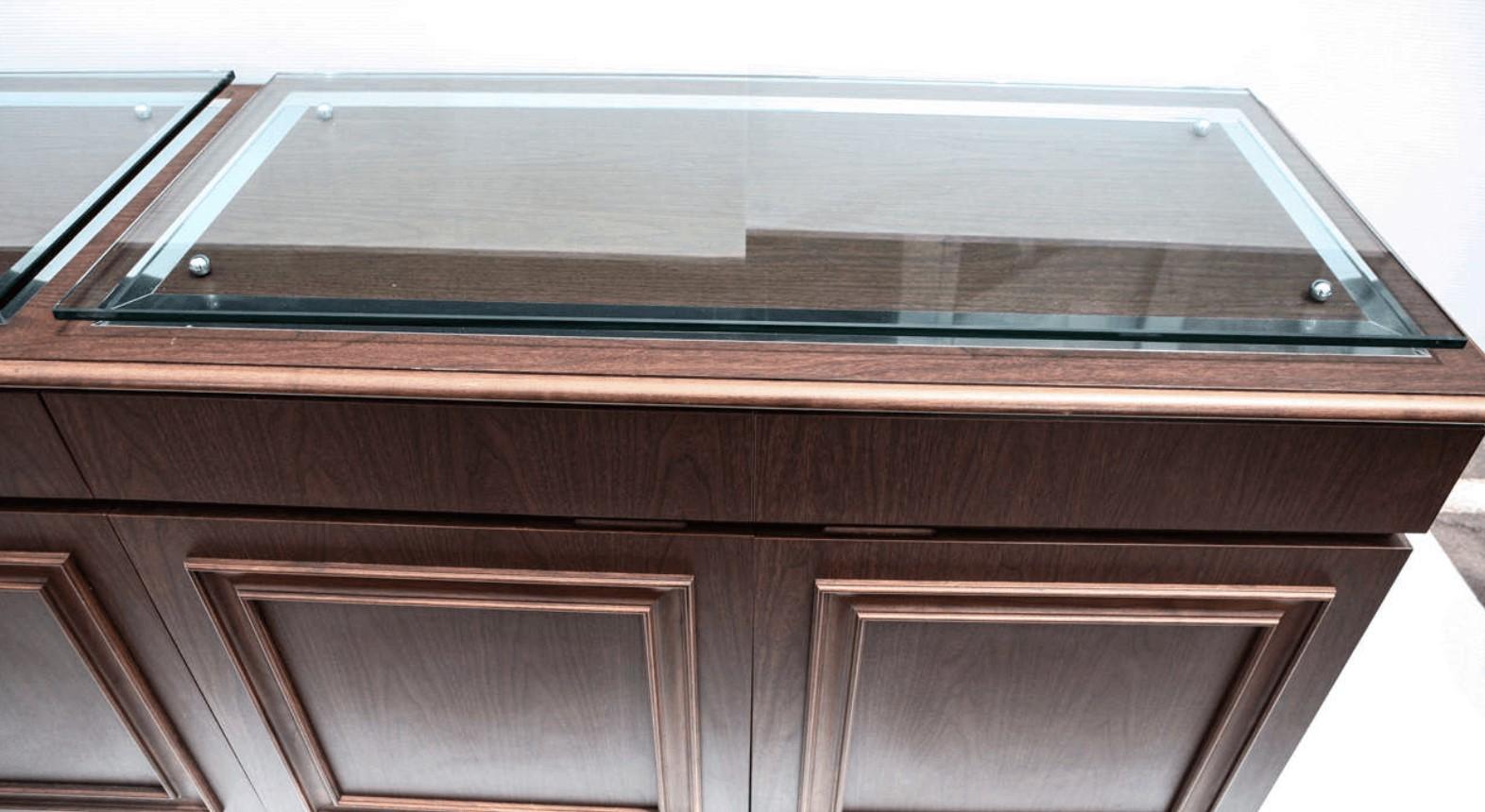 Sleek Sideboard by Paul Laszlo In Good Condition For Sale In Los Angeles, CA