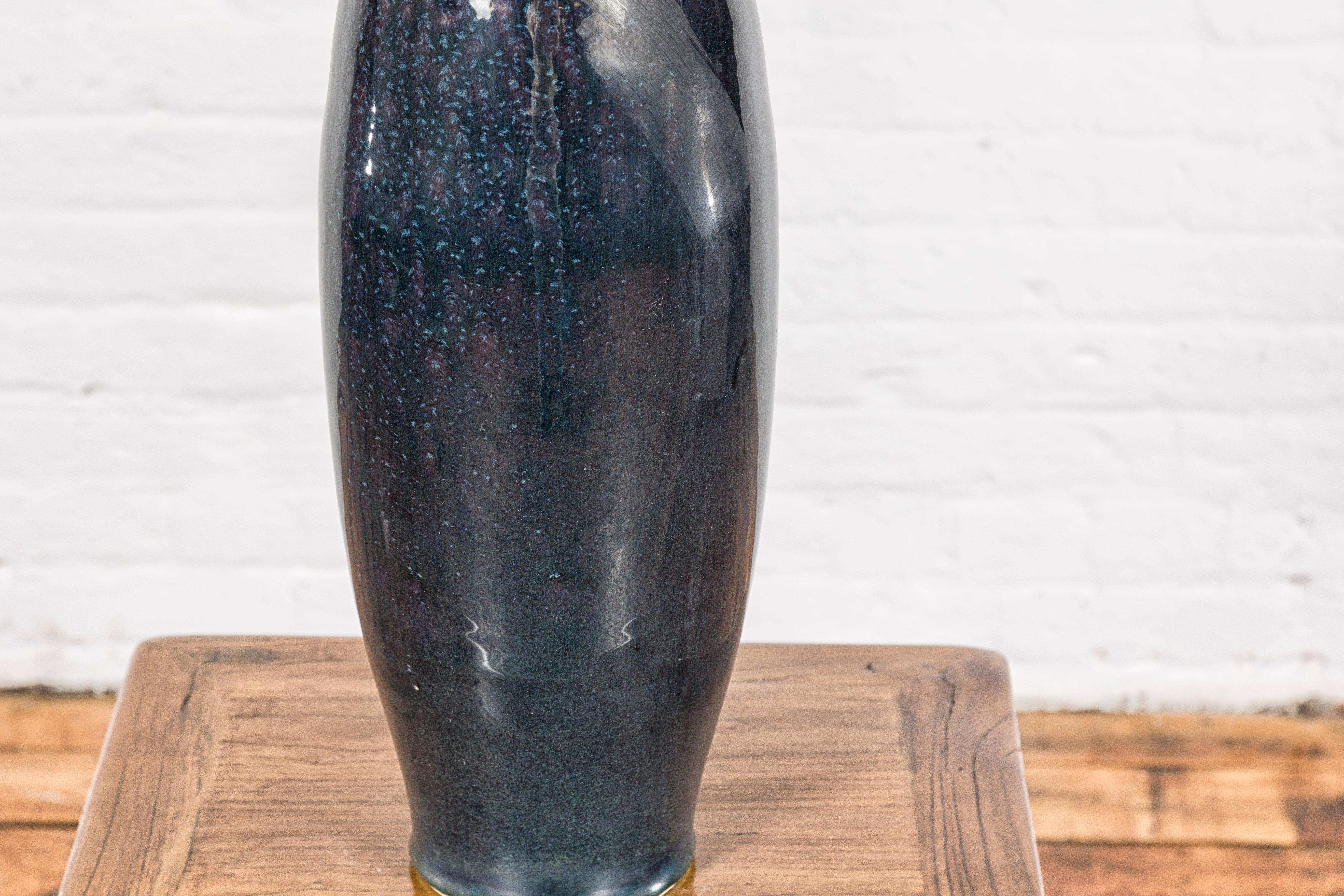 Schlanke hohe mehrfarbige Contemporary-Vase mit schmaler Öffnung  im Angebot 1