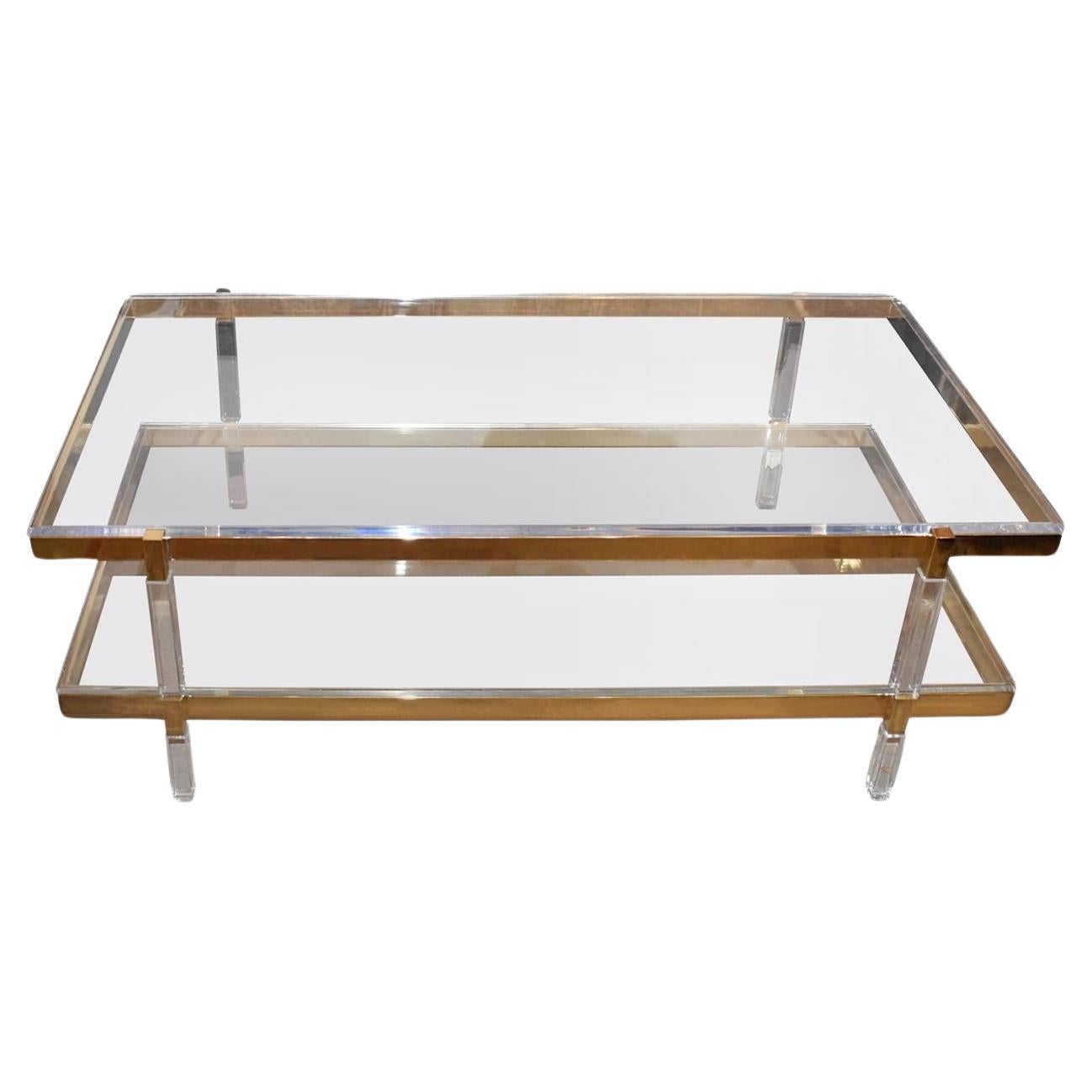 Table basse vintage à deux niveaux en lucite et laiton de Charles Hollis Jones