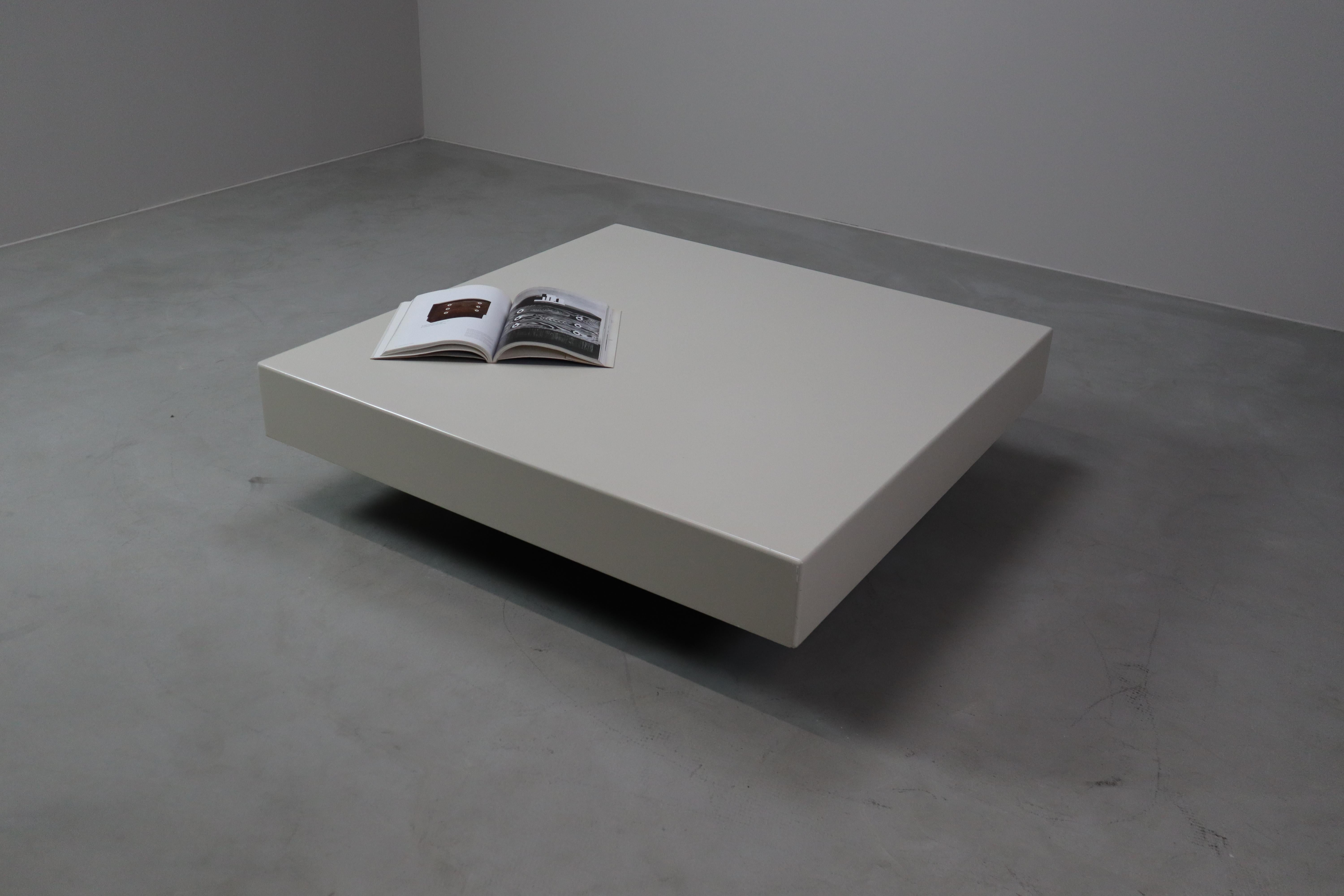 Minimalist Sleek vintage minimalist coffee table For Sale