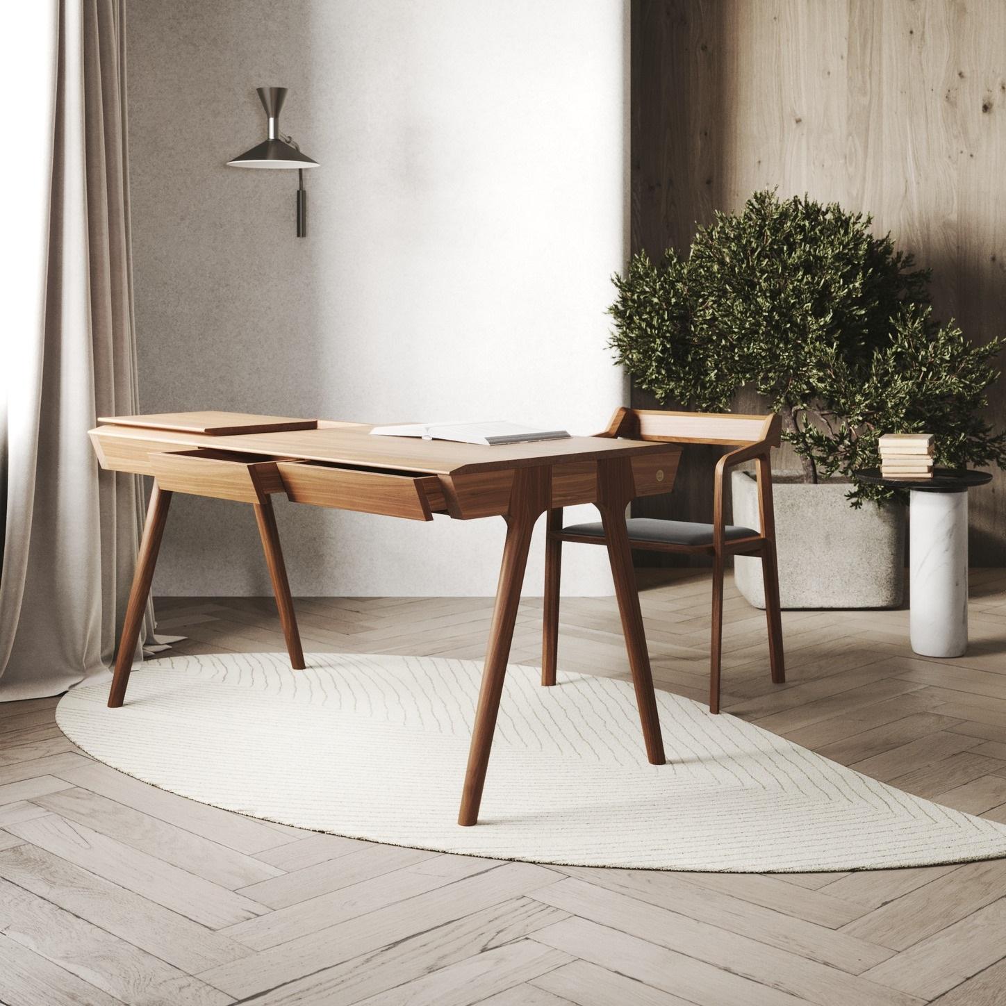 Schlanker Holzschreibtisch mit mehreren Ablagefächern in minimalistischem Design im Angebot 1
