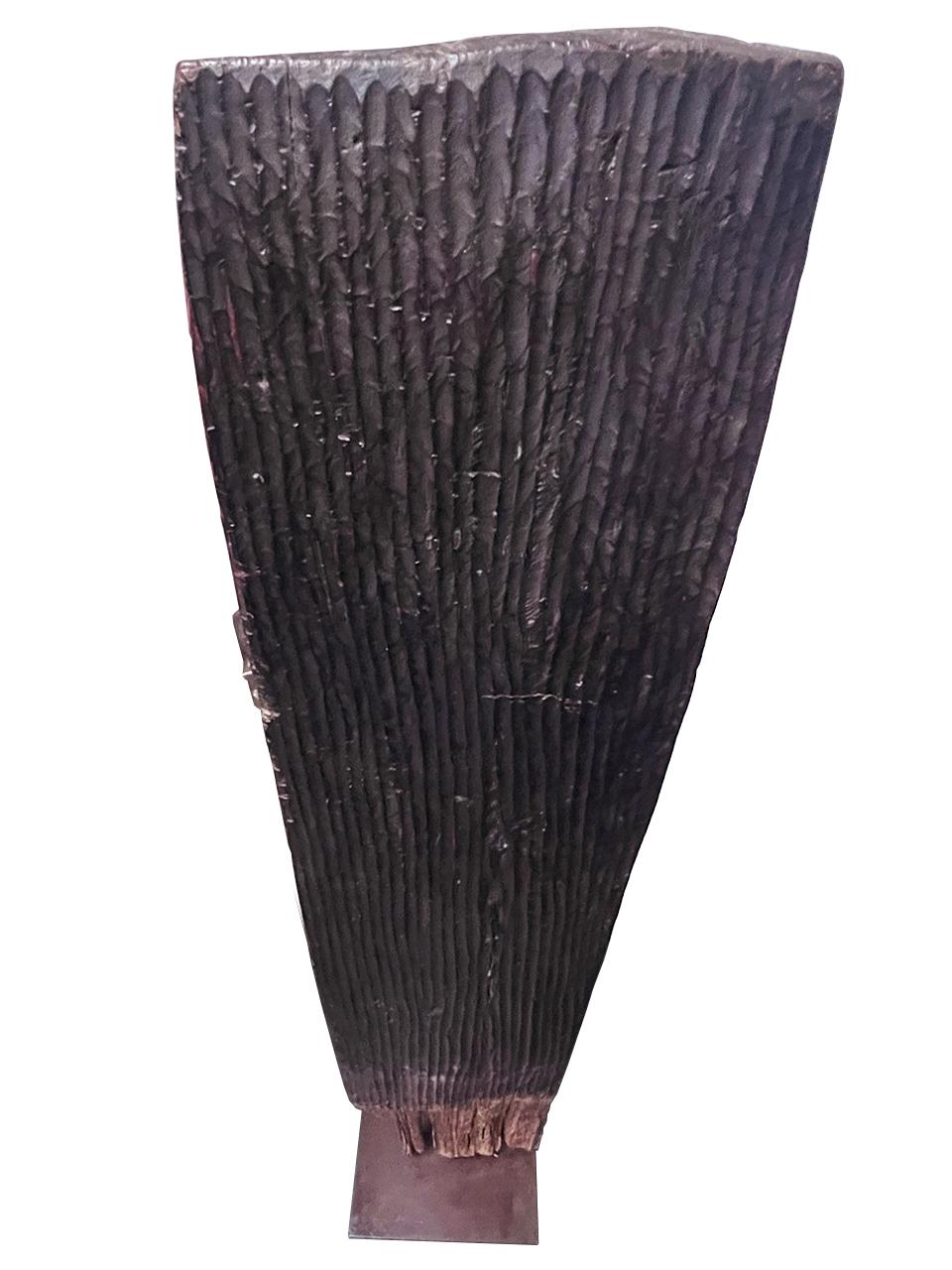 Intagliato a mano Sleep Guardian o Kata Sergo Ethiopian TOTEM 2 in legno massiccio di cedro naturale in vendita