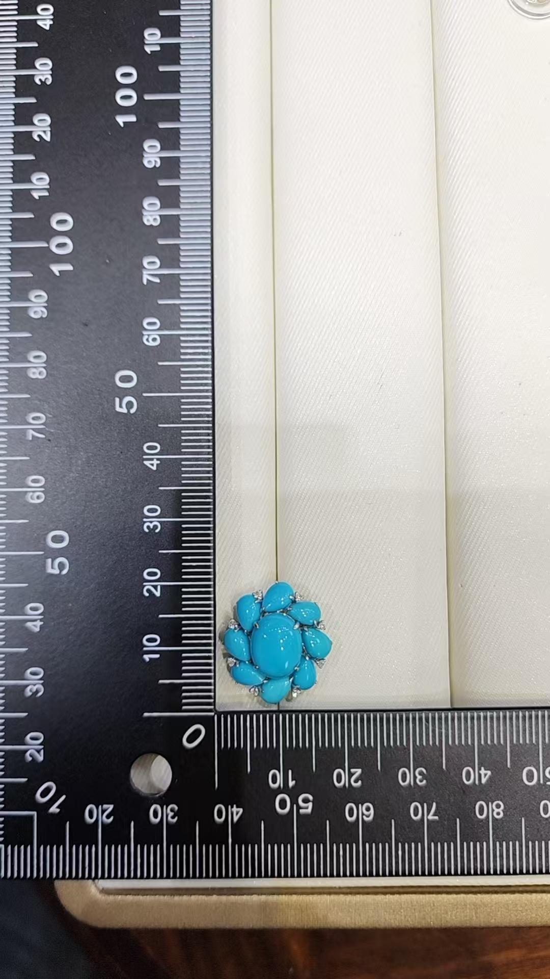 Orecchini con diamante e turchese della miniera della Bella Addormentata in oro bianco 14 carati in vendita 3