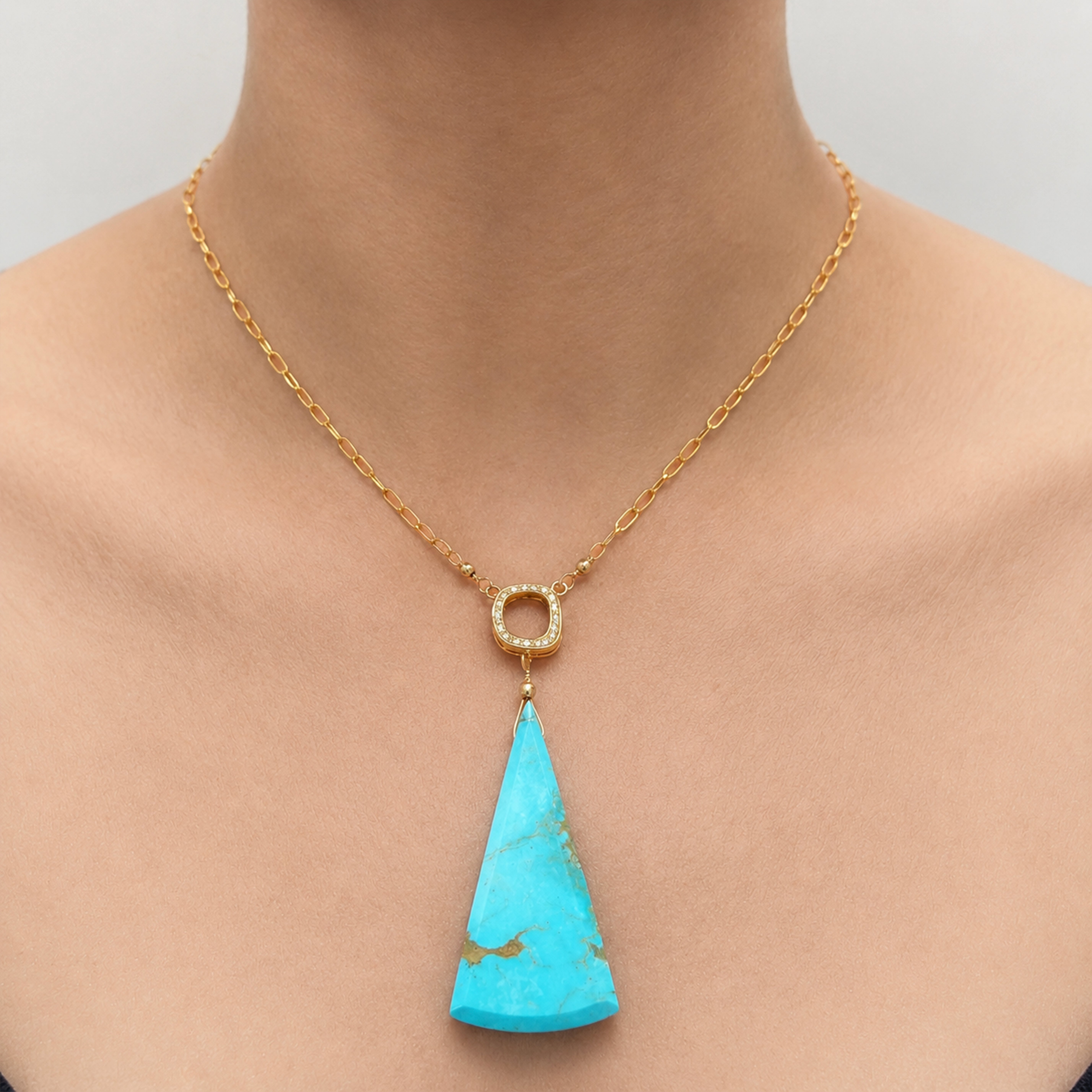 Collar con turquesa «La Bella Durmiente» de 21 quilates y diamantes en cadena N3980 en venta