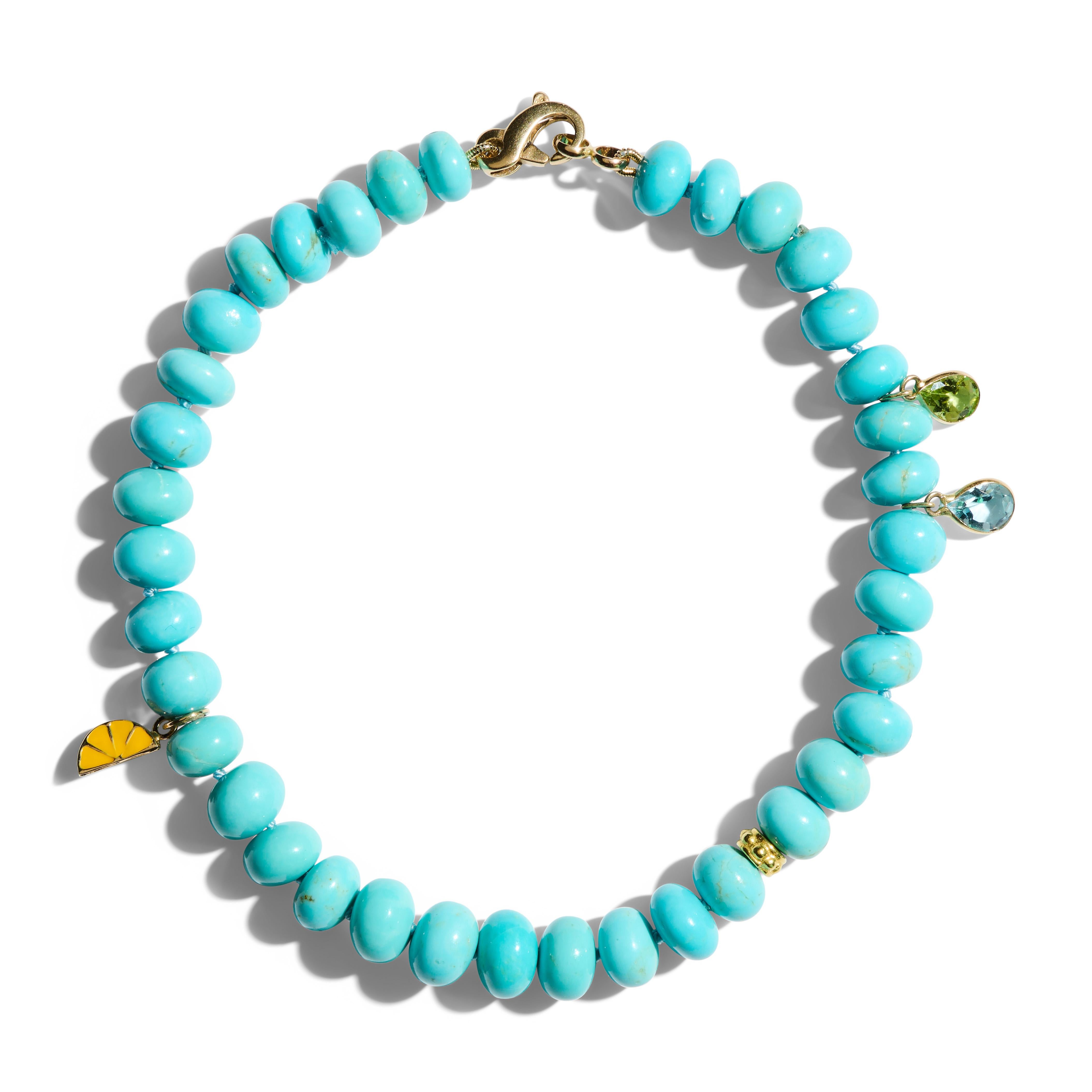 Bracelet à breloques en or 14K de la Belle au bois dormant Turquoise et péridot en vente