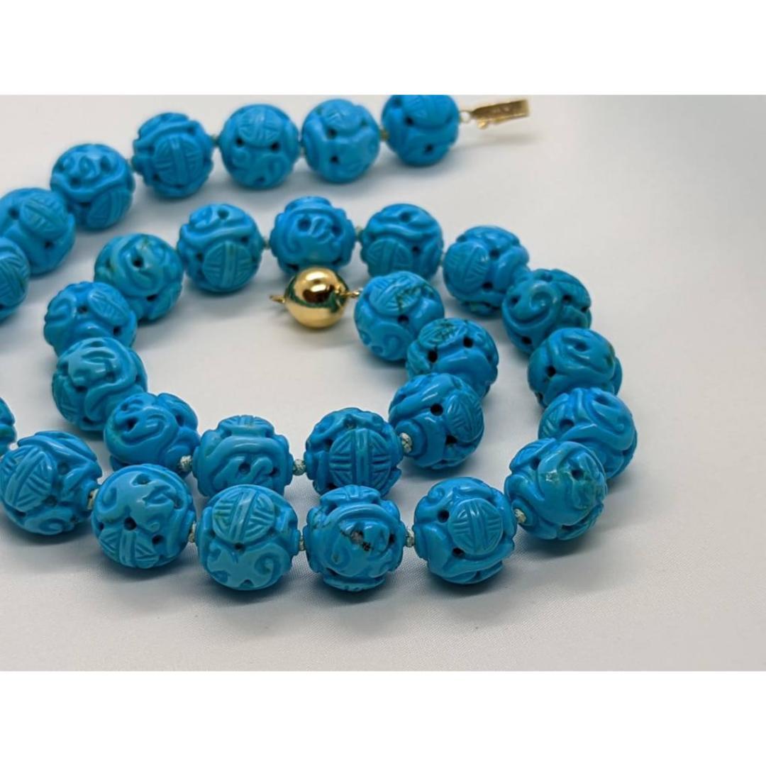 Sleeping Beauty Turquoise Bead Necklace. Hand Carved 14mm Shou Dragon Beads. In Good Condition For Sale In Port Charlotte, FL