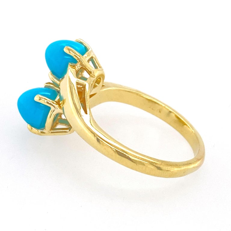 Sleeping Beauty Turquoise Bullet Cabochon Toi et Moi Ring in 18 Karat Gold  For Sale at 1stDibs