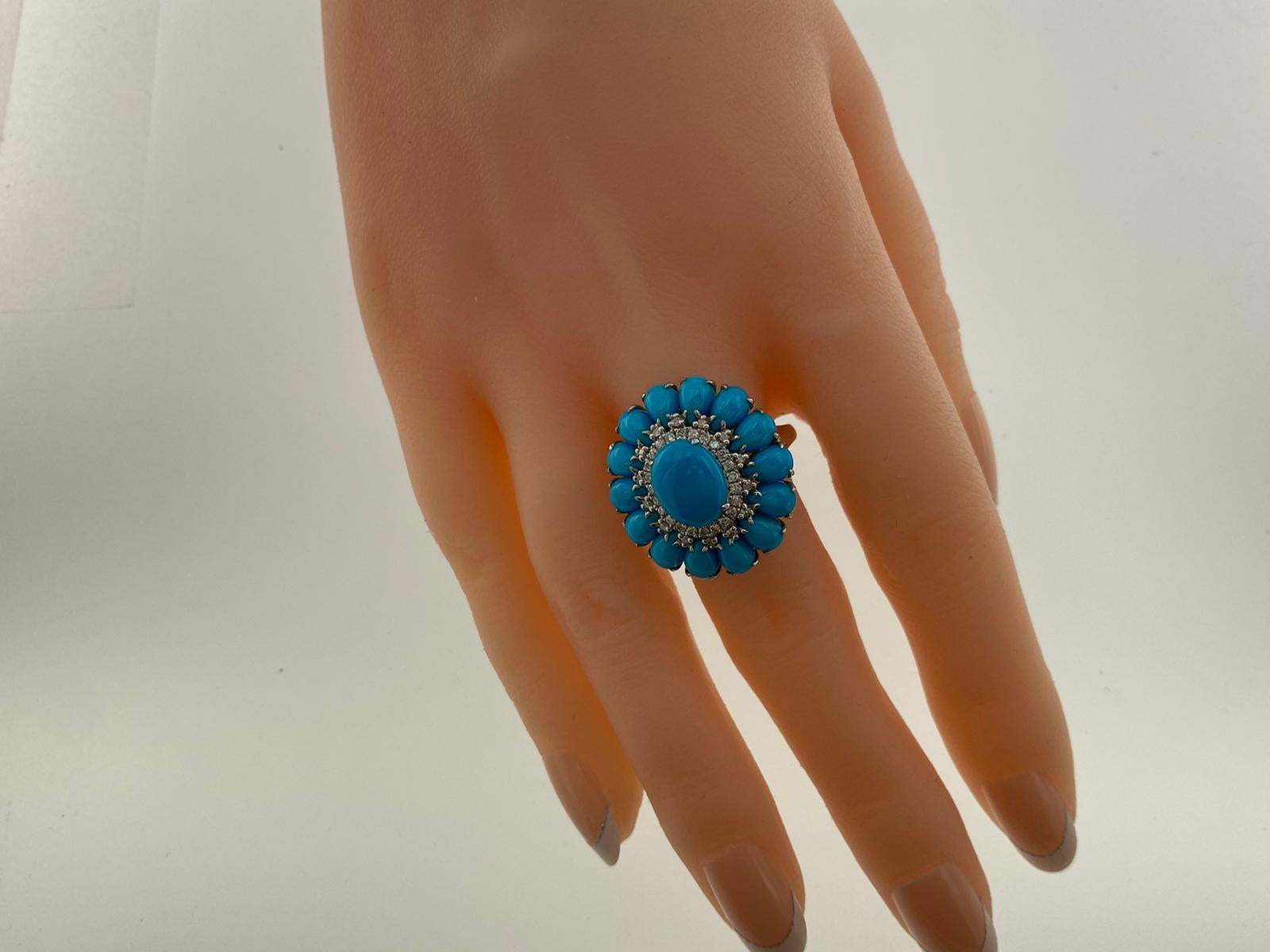 Sleeping Beauty Turquoise Diamond Cluster Ring in 14 Karat White Gold In New Condition In Hong Kong, HK