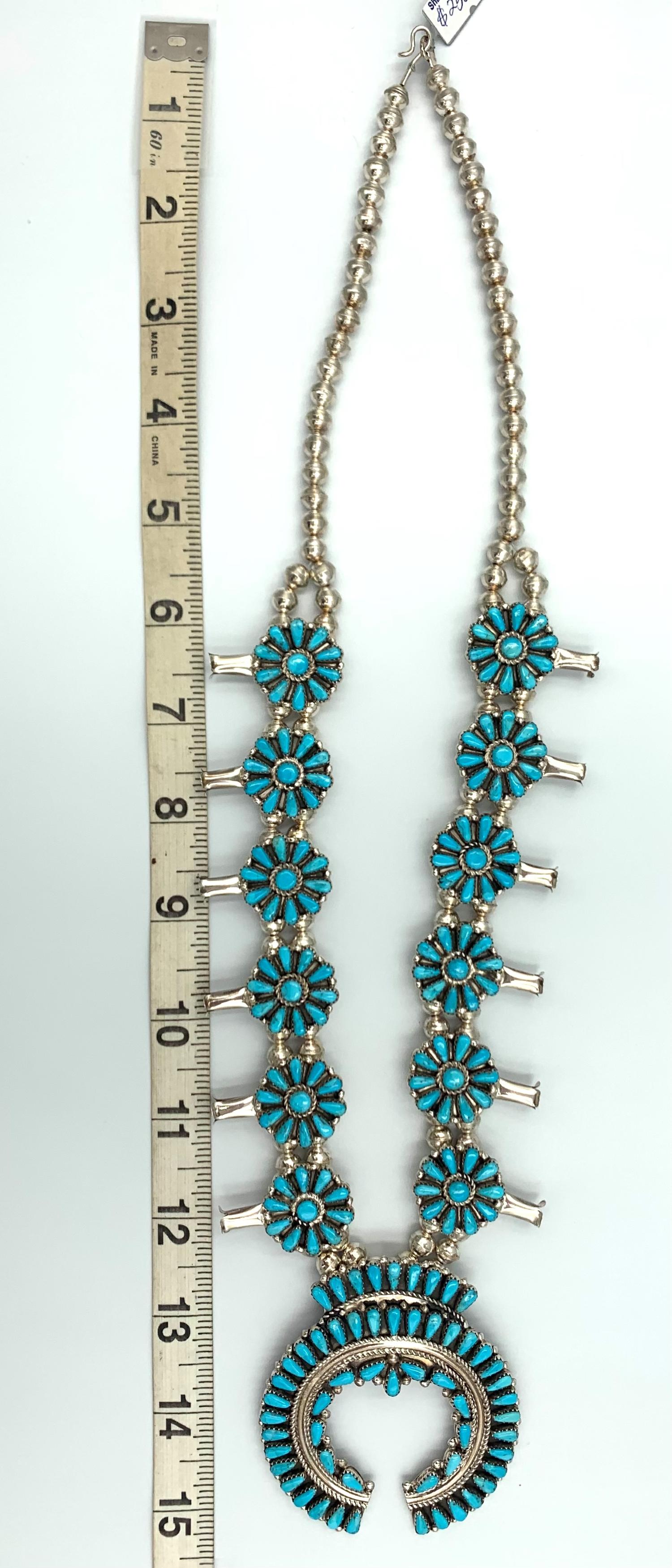 Türkis-Squash-Blumen-Halskette und Ohrring-Set von Violet Nez, schlafende Schönheit im Angebot 15