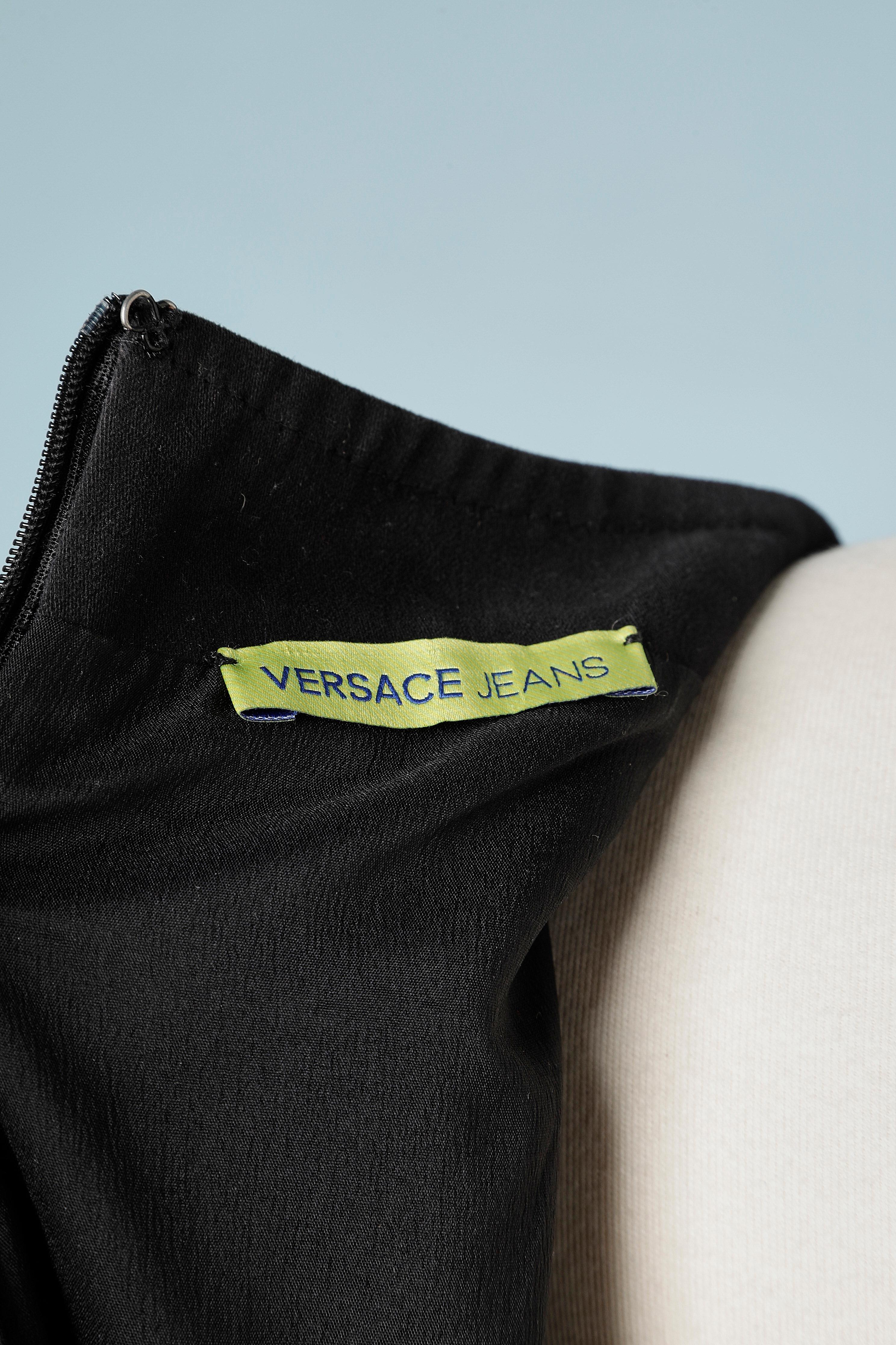 Robe sans manches en tweed noir et blanc avec poches en coton noir Jeans Versace en vente 3
