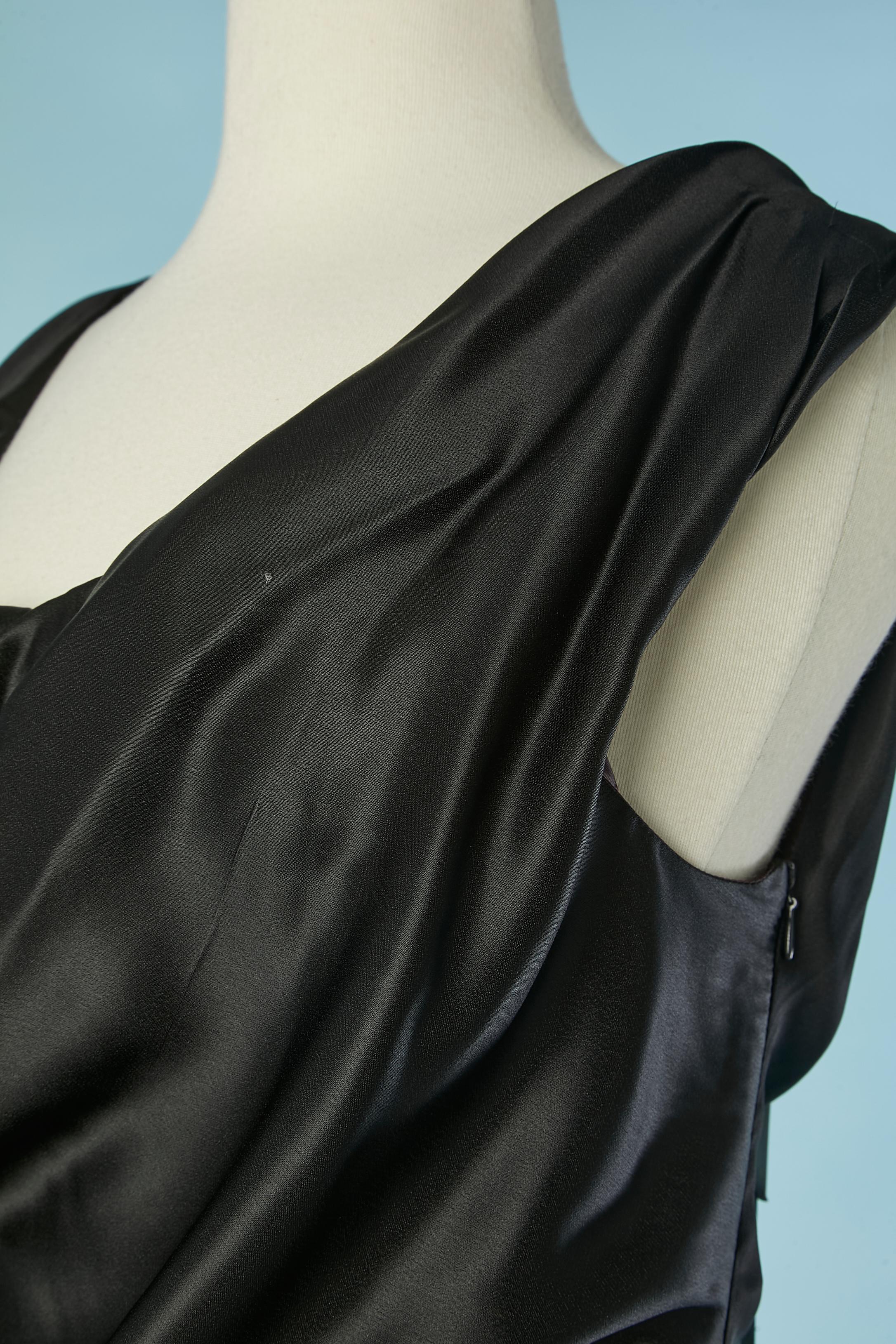 Ärmelloses schwarzes Satin drapiertes Cocktailkleid Vivienne Westwood Neu mit Etikett im Zustand „Neu“ im Angebot in Saint-Ouen-Sur-Seine, FR