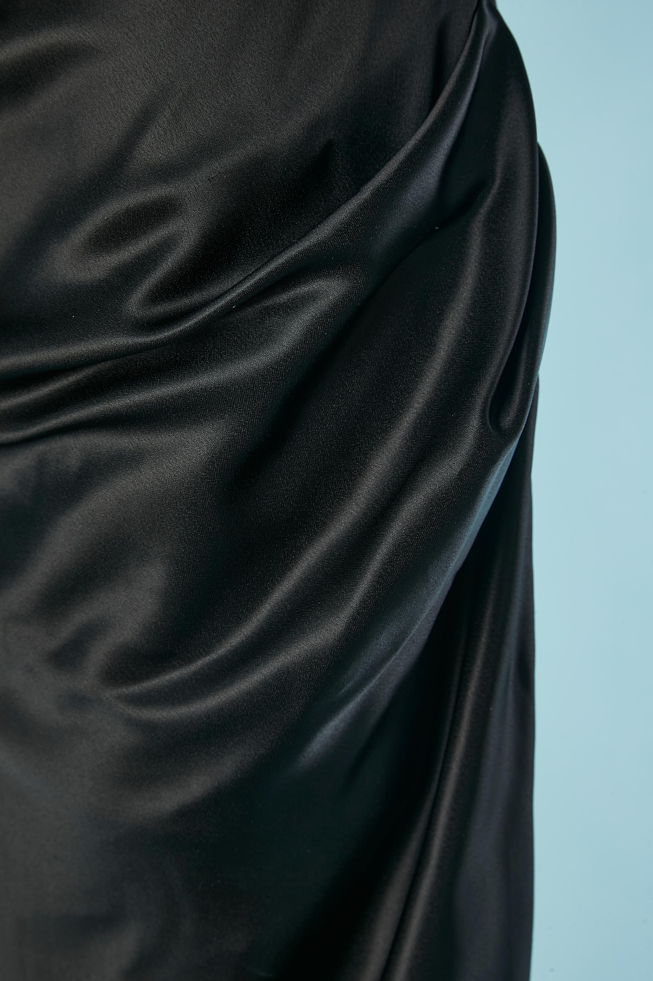 Ärmelloses schwarzes Satin drapiertes Cocktailkleid Vivienne Westwood Neu mit Etikett Damen im Angebot