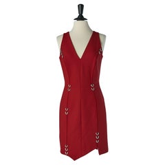 Abito bordeaux senza maniche con piercing in metallo Mugler
