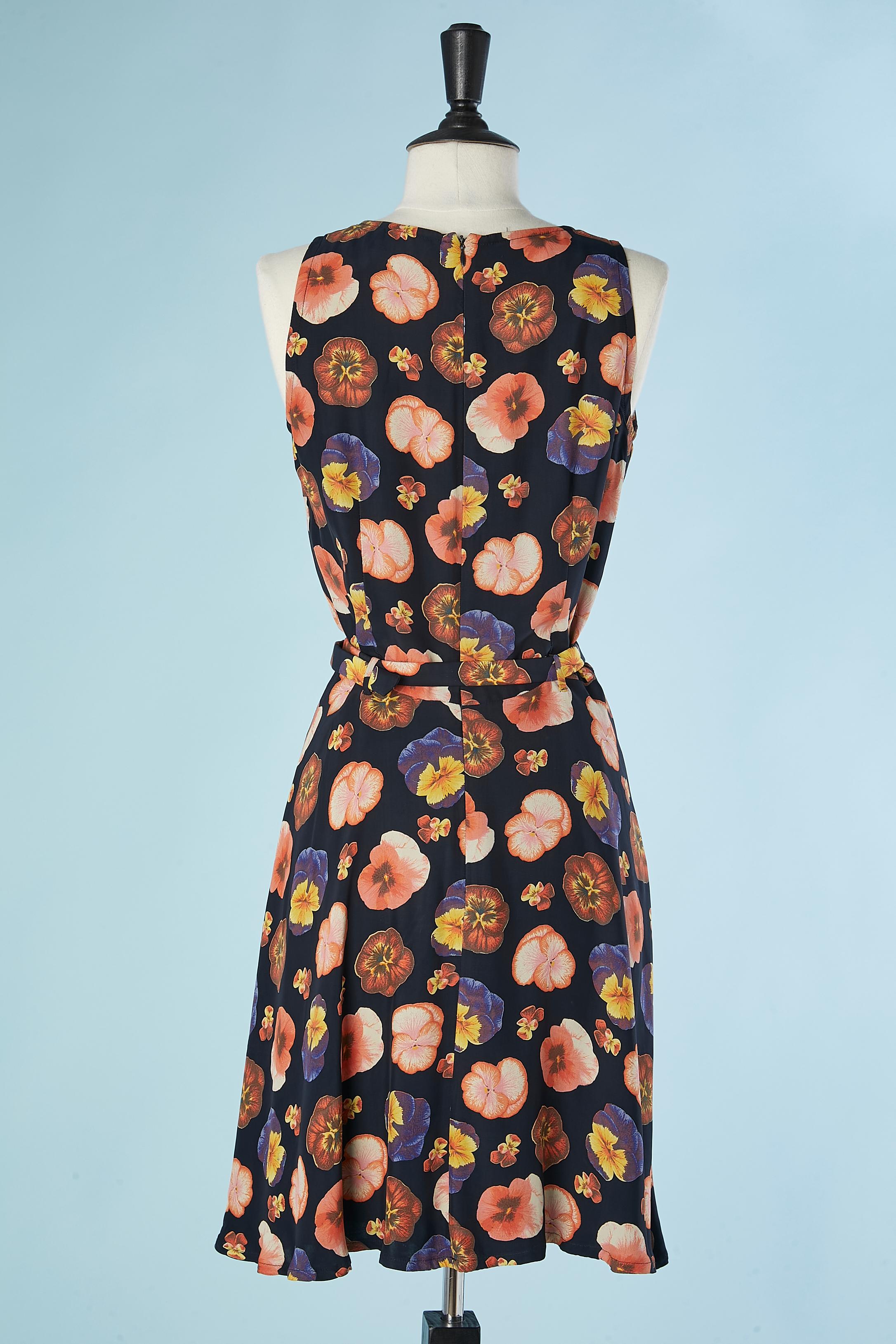 Sleeveless cocktail dress with Pansy print Guy Laroche  In Excellent Condition For Sale In Saint-Ouen-Sur-Seine, FR