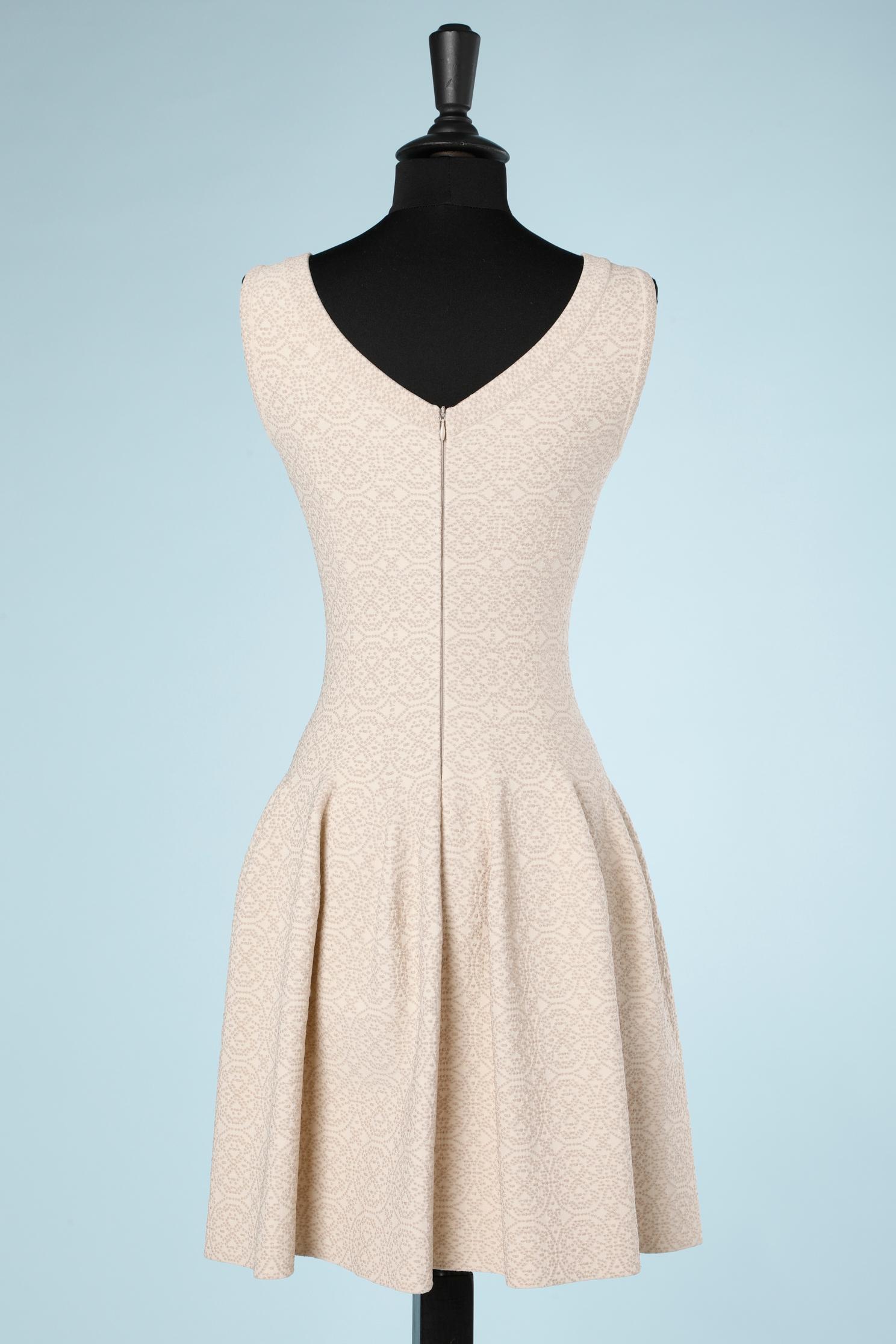 Beige Sleeveless dress in stretch beige  rayon jacquard Azzedine Alaia For Sale