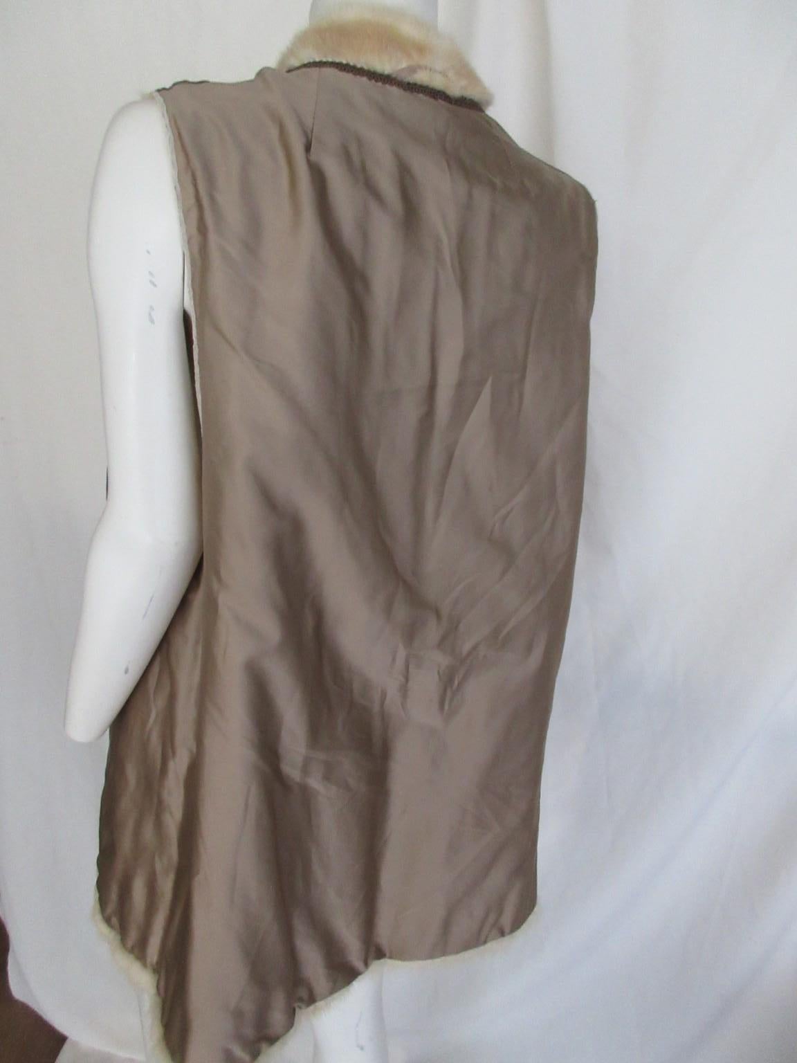 Gilet senza maniche in pelliccia di visone Golden Pearl in vendita 4