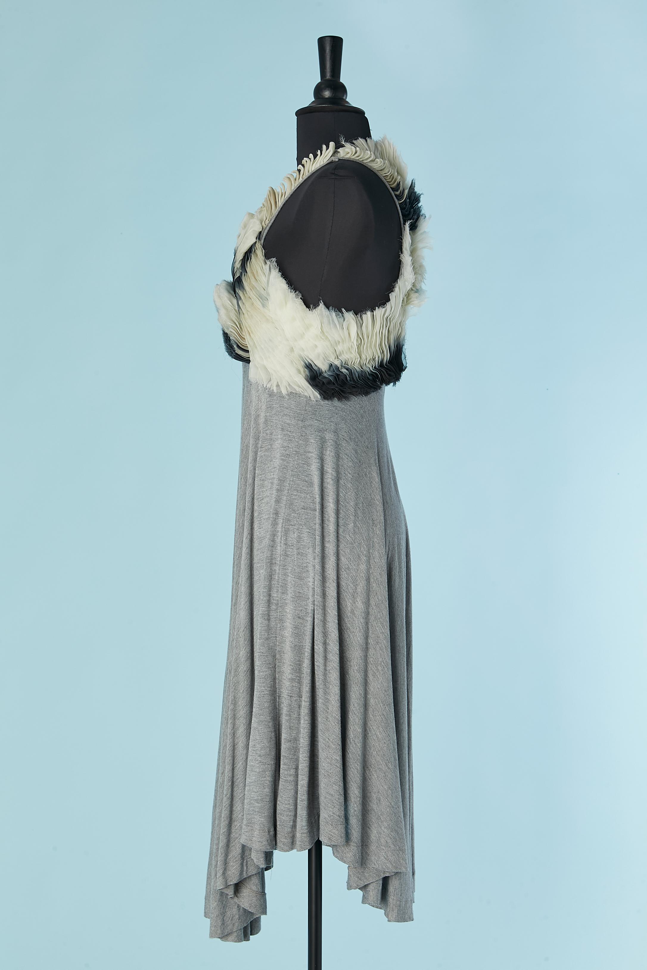 Sleeveless grey jersey dress with organza tie&dye ruffles ALEXANDER McQUEEN In Excellent Condition For Sale In Saint-Ouen-Sur-Seine, FR