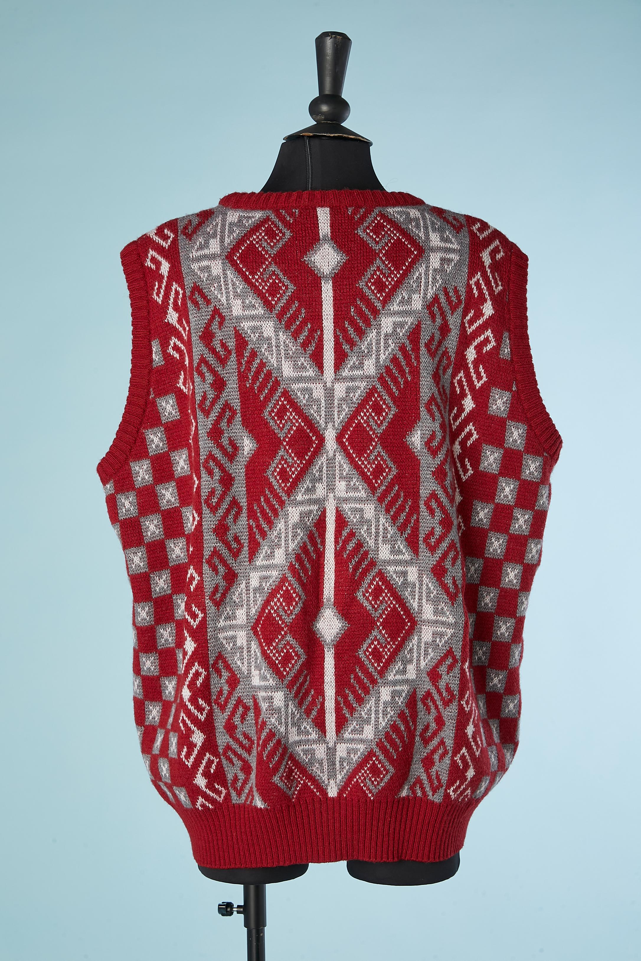 Men's Sleeveless jacquard sweaters  Yves Saint Laurent Tricot pour homme  For Sale