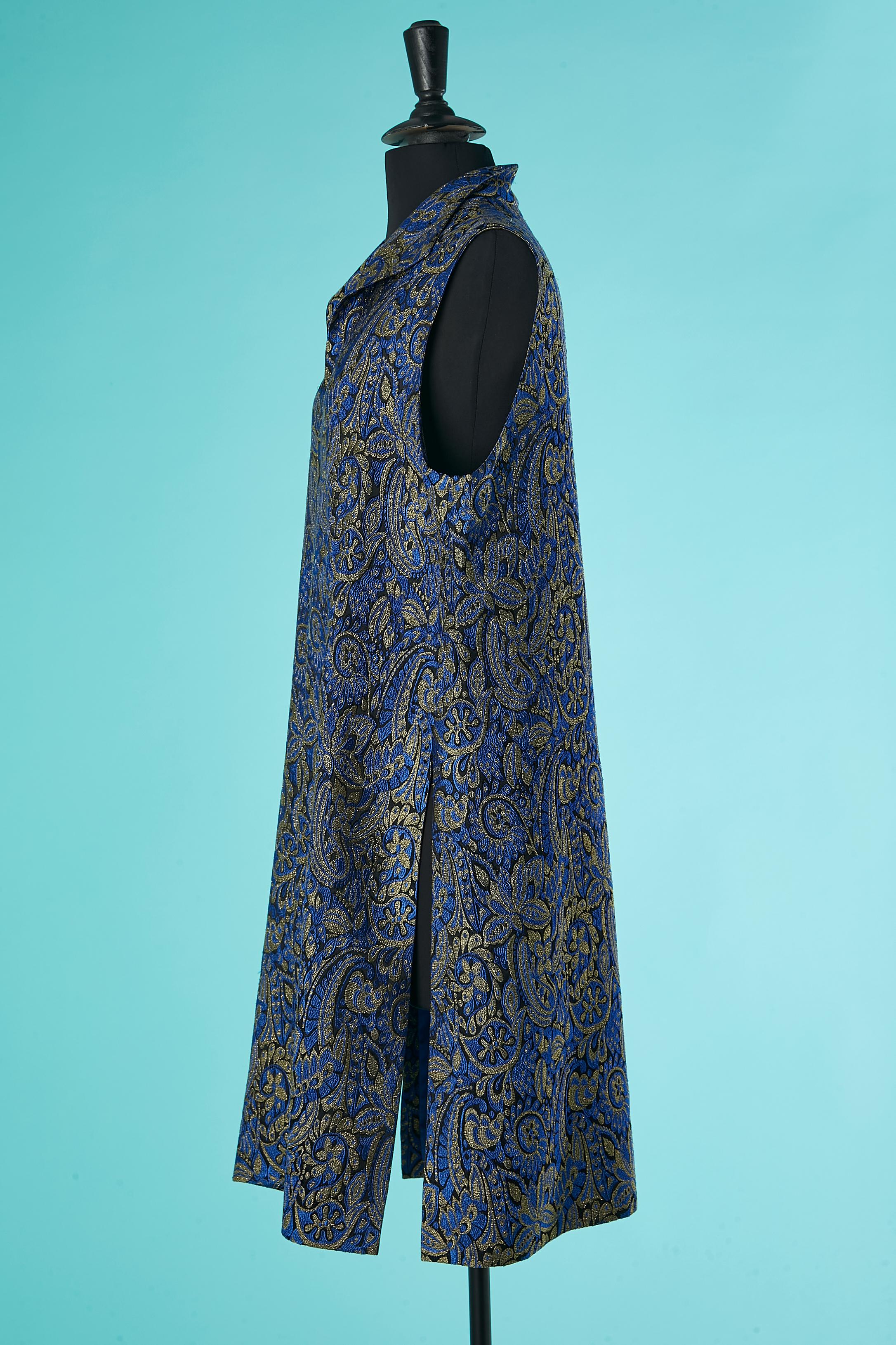 Women's Sleeveless Paisley brocade vest Yves Saint Laurent Variation Circa 1980's  For Sale