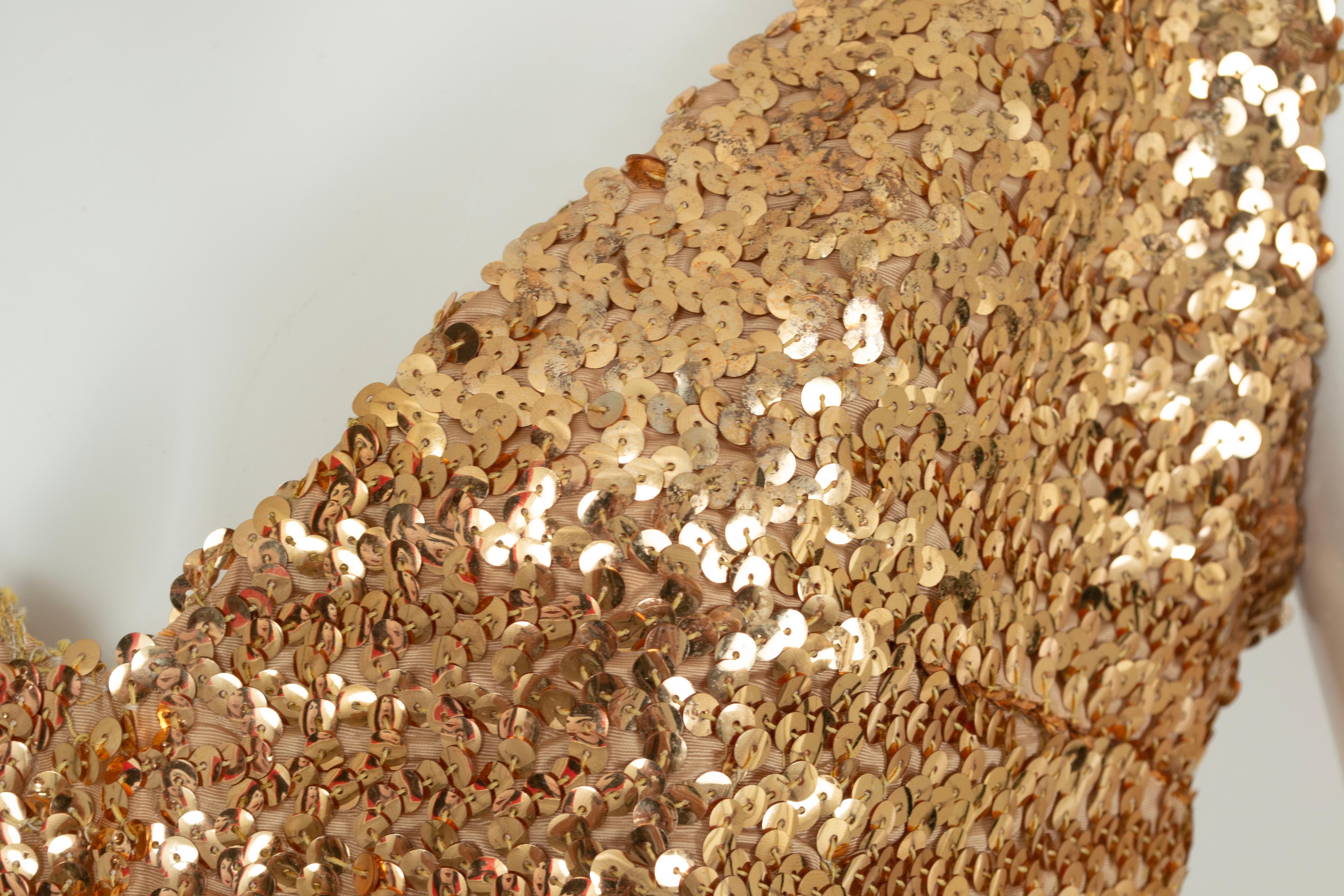 Robe sans manches plongeante à paillettes Goldfinger Oscar avec dos échancré - M, années 1960 en vente 6